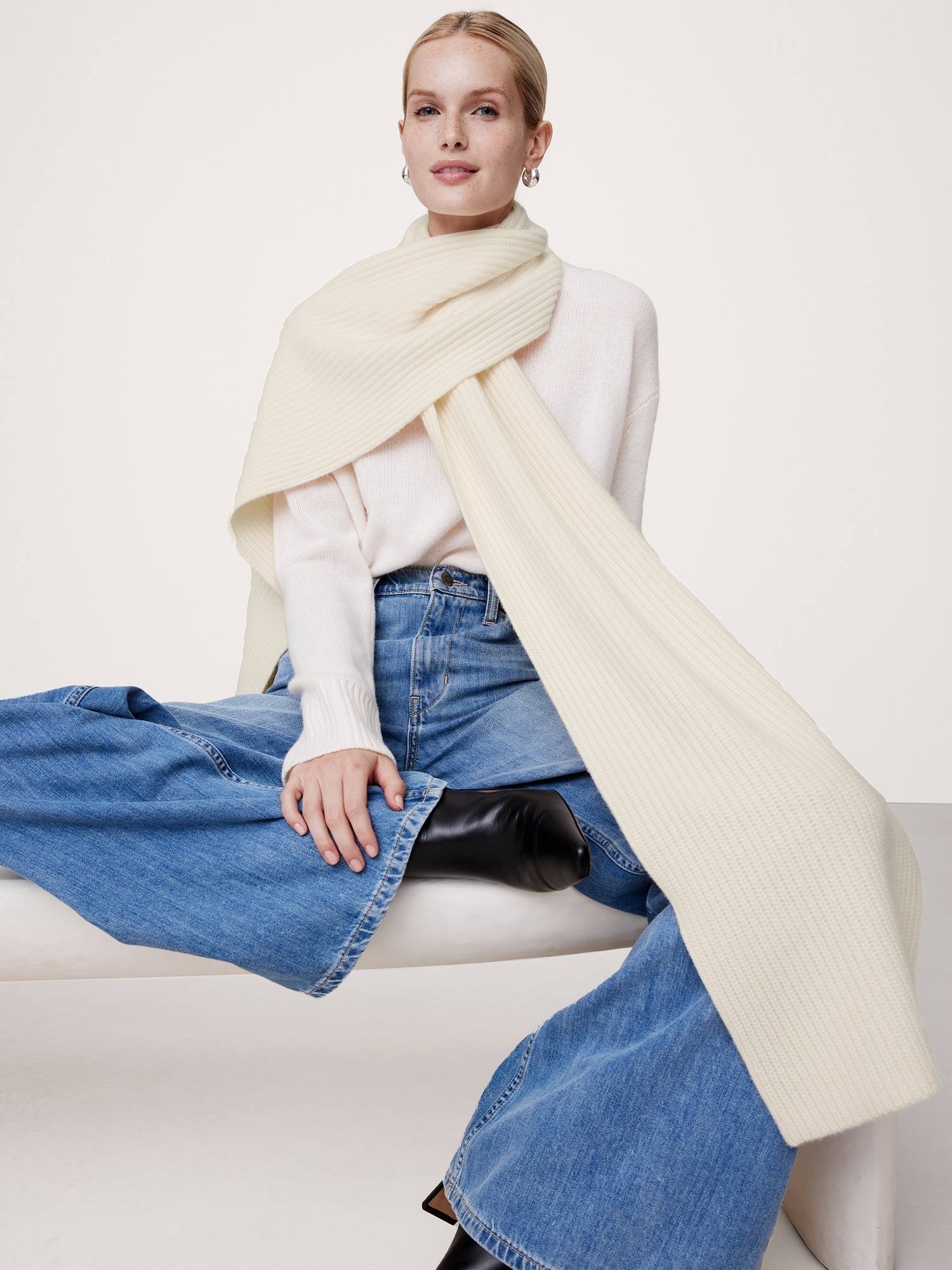 Signature Cashmere Scarf