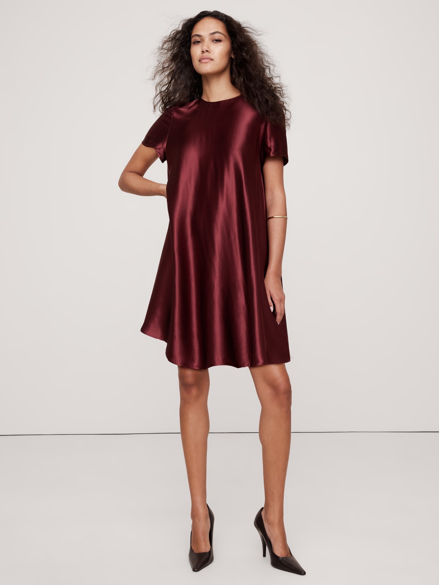 Robe courte en crêpe Aurelia