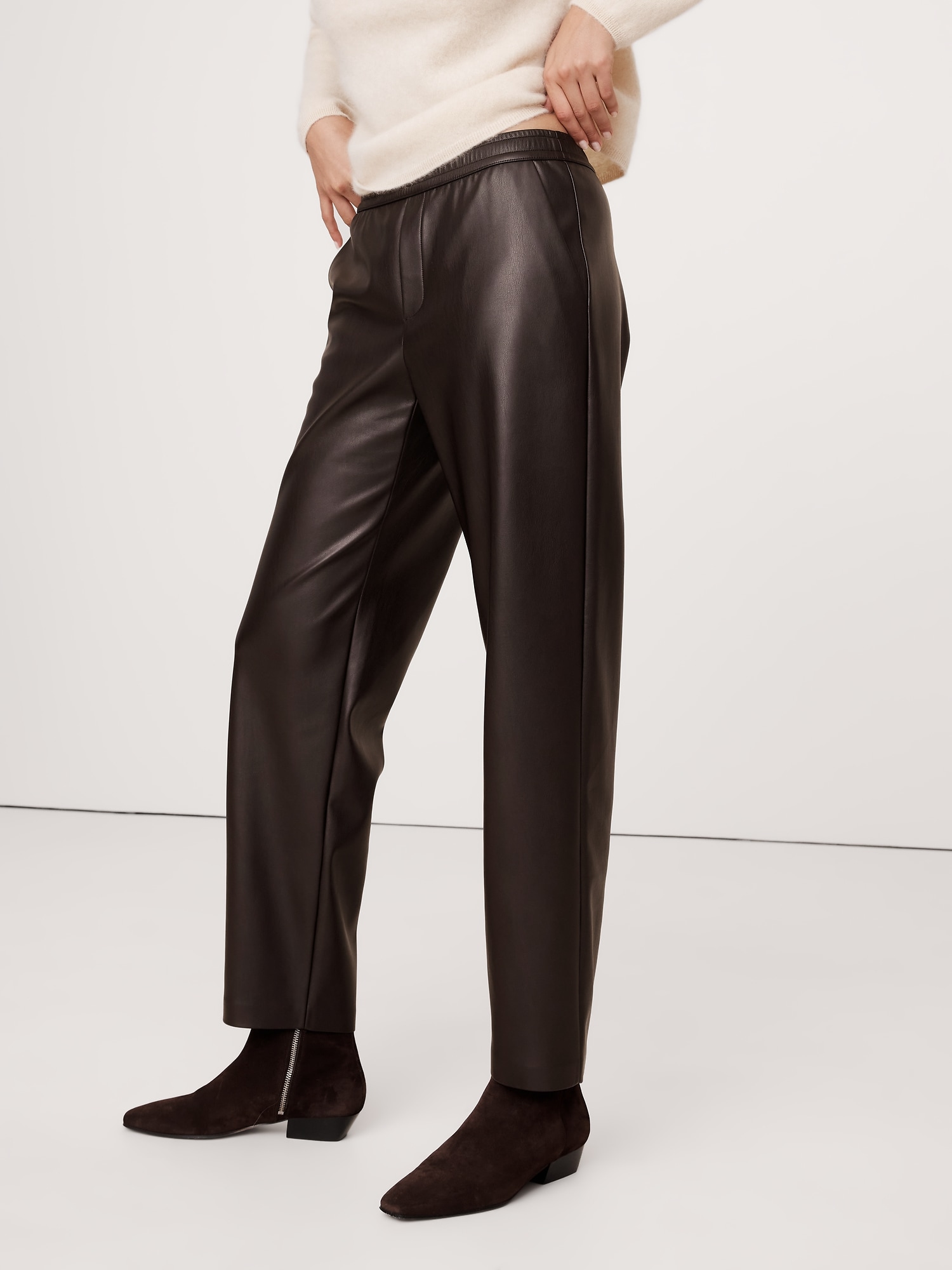 Pantalon étroit à taille mi-basse extensible en cuir végane