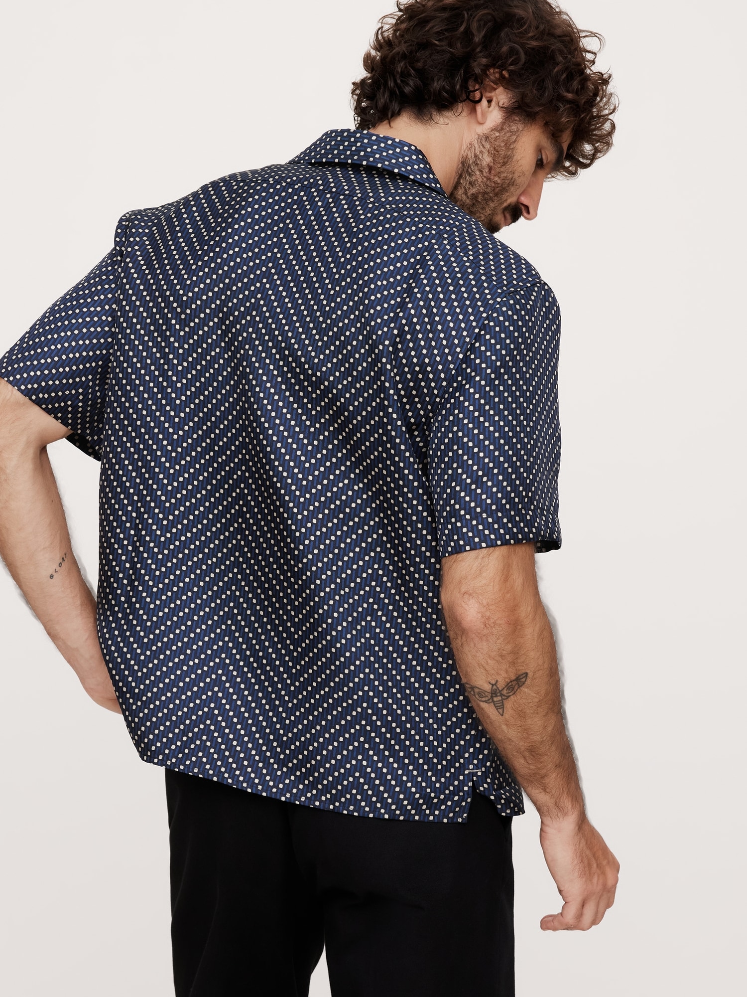 Standard-Fit Silk Resort Shirt