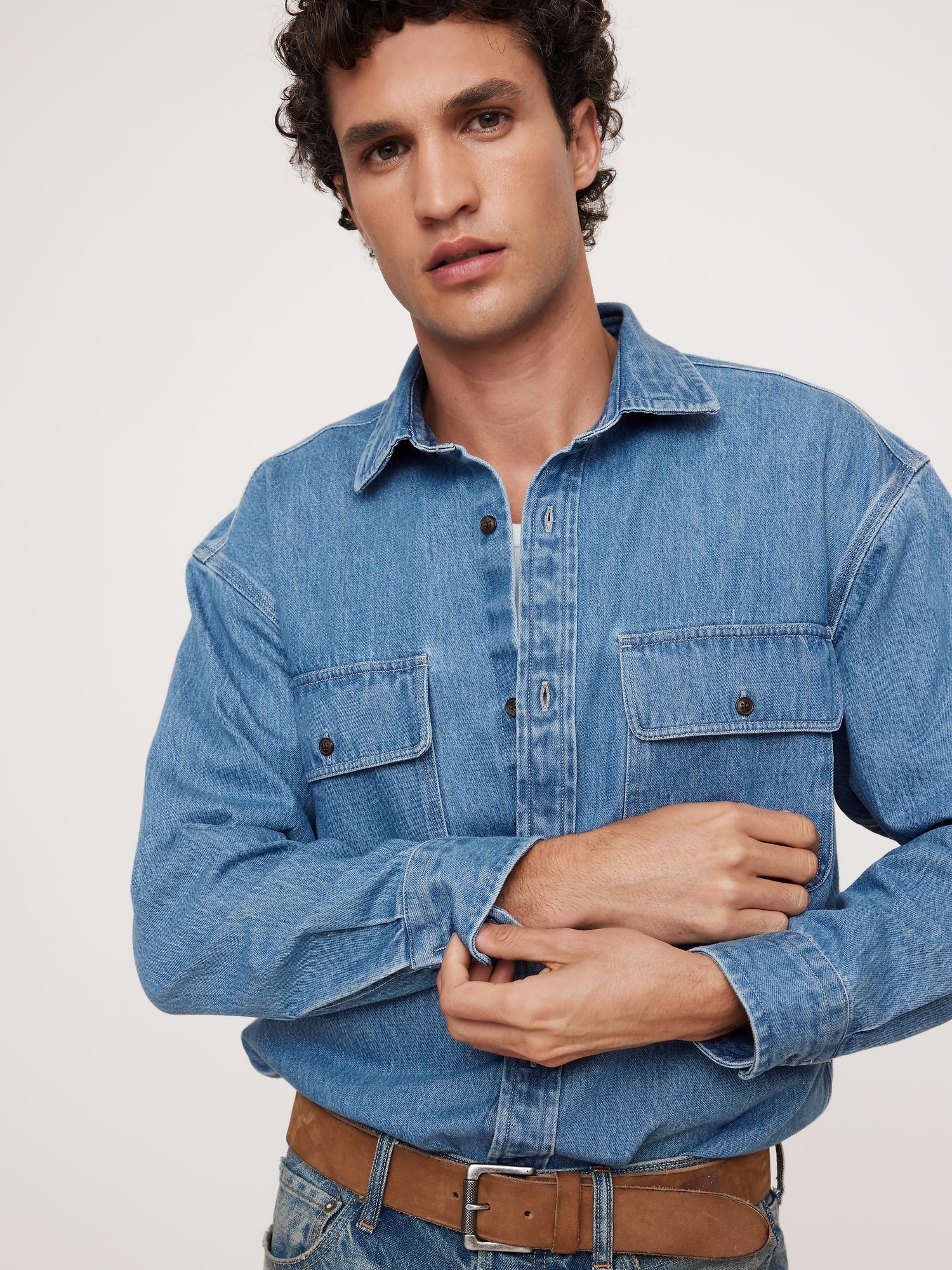 Chemise utilitaire surdimensionnée en denim