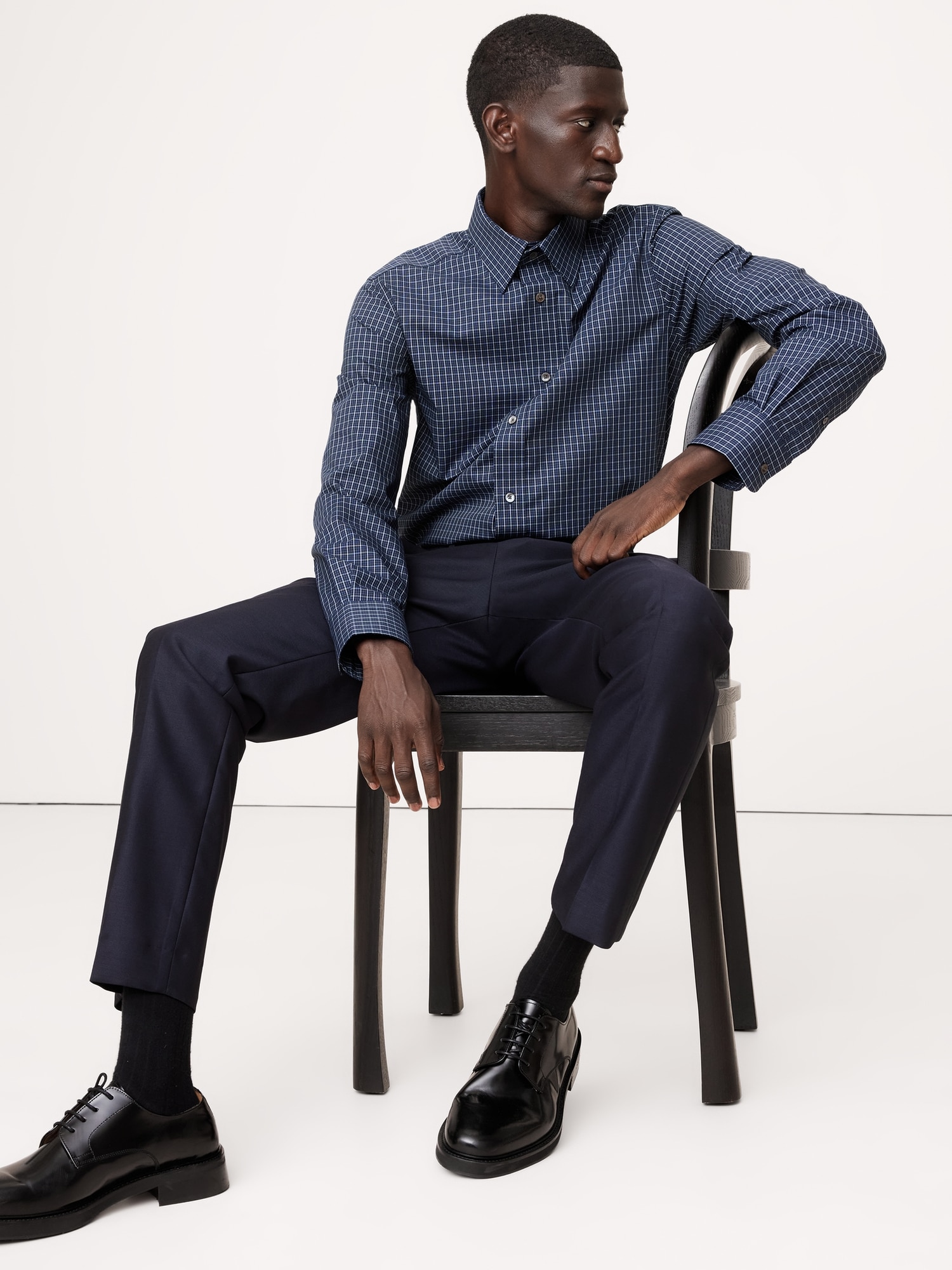 Standard-Fit Wrinkle-Resistant Dress Shirt