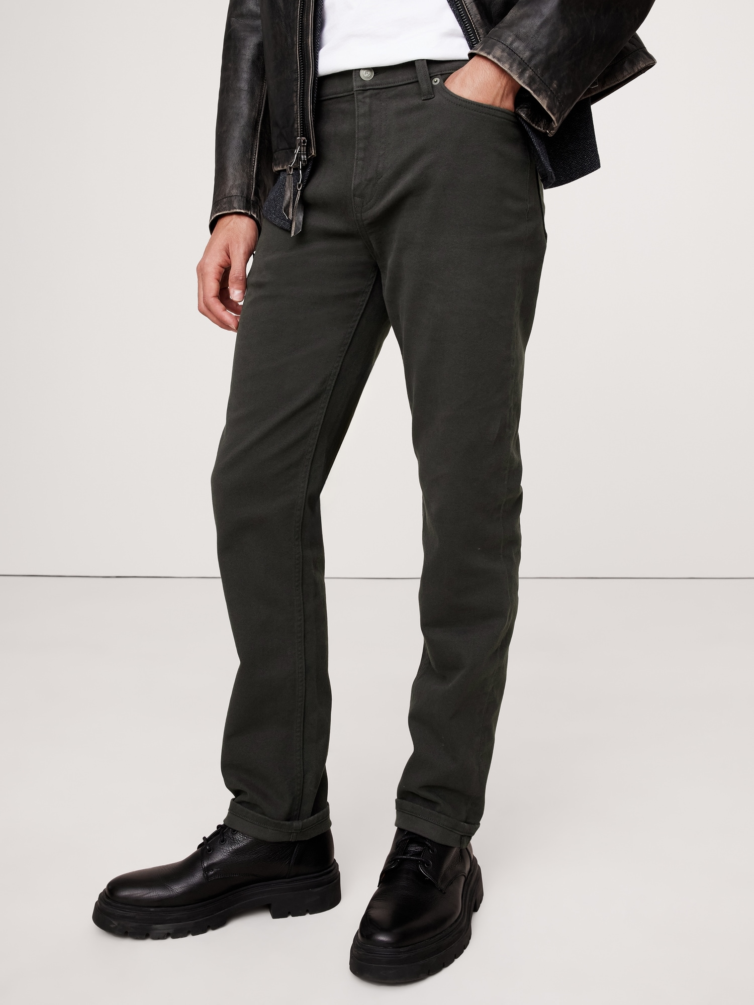 Slim Brushed Traveler Pant