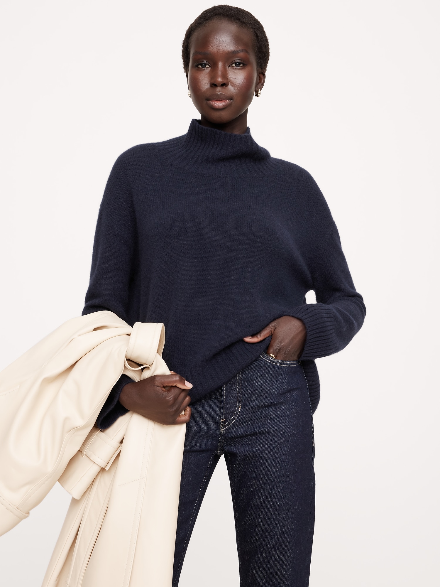 Oversized Midweight Cashmere Turtleneck Sweater