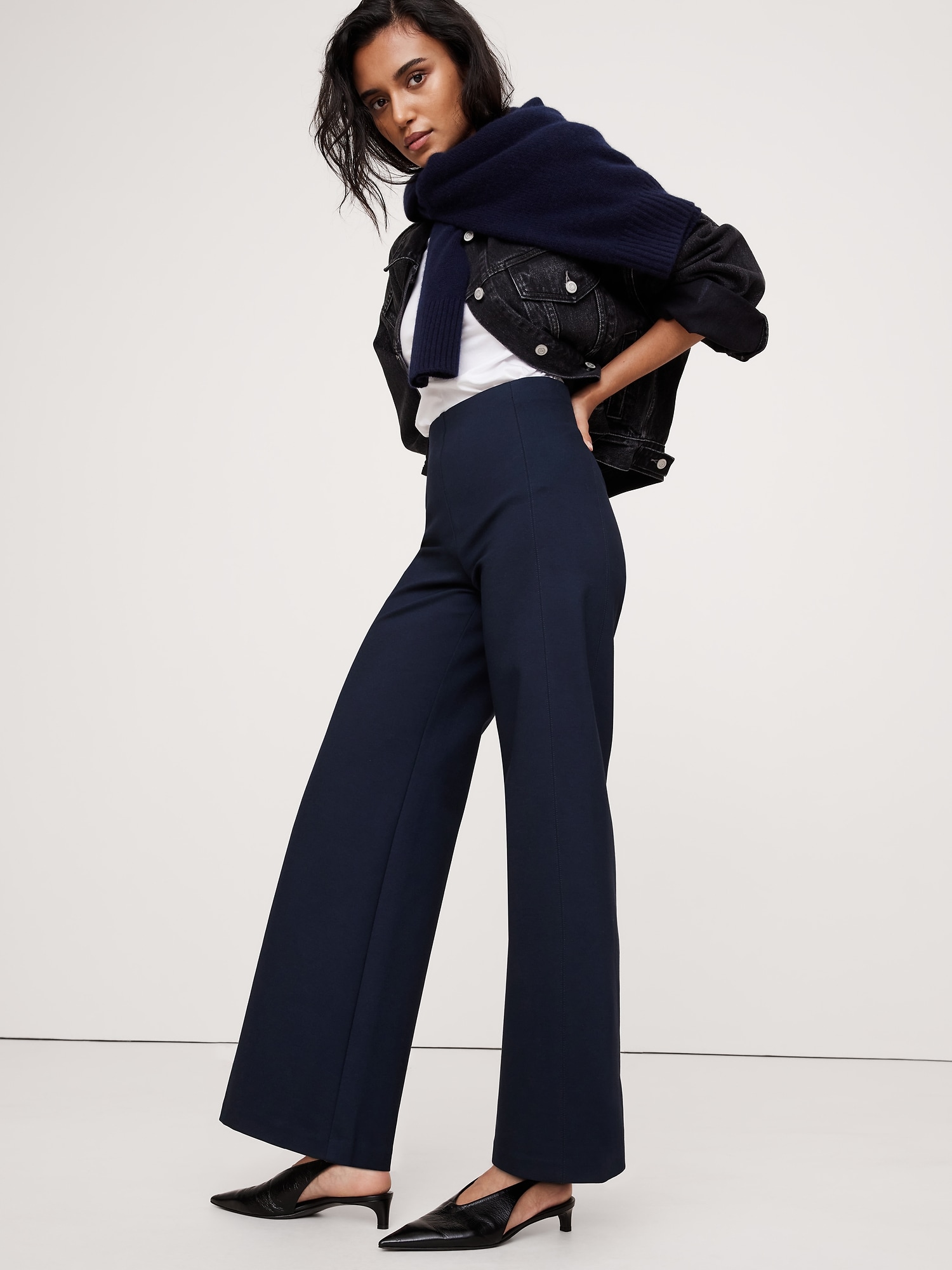 Wide-Leg Everywhere Ponte Cropped Pant