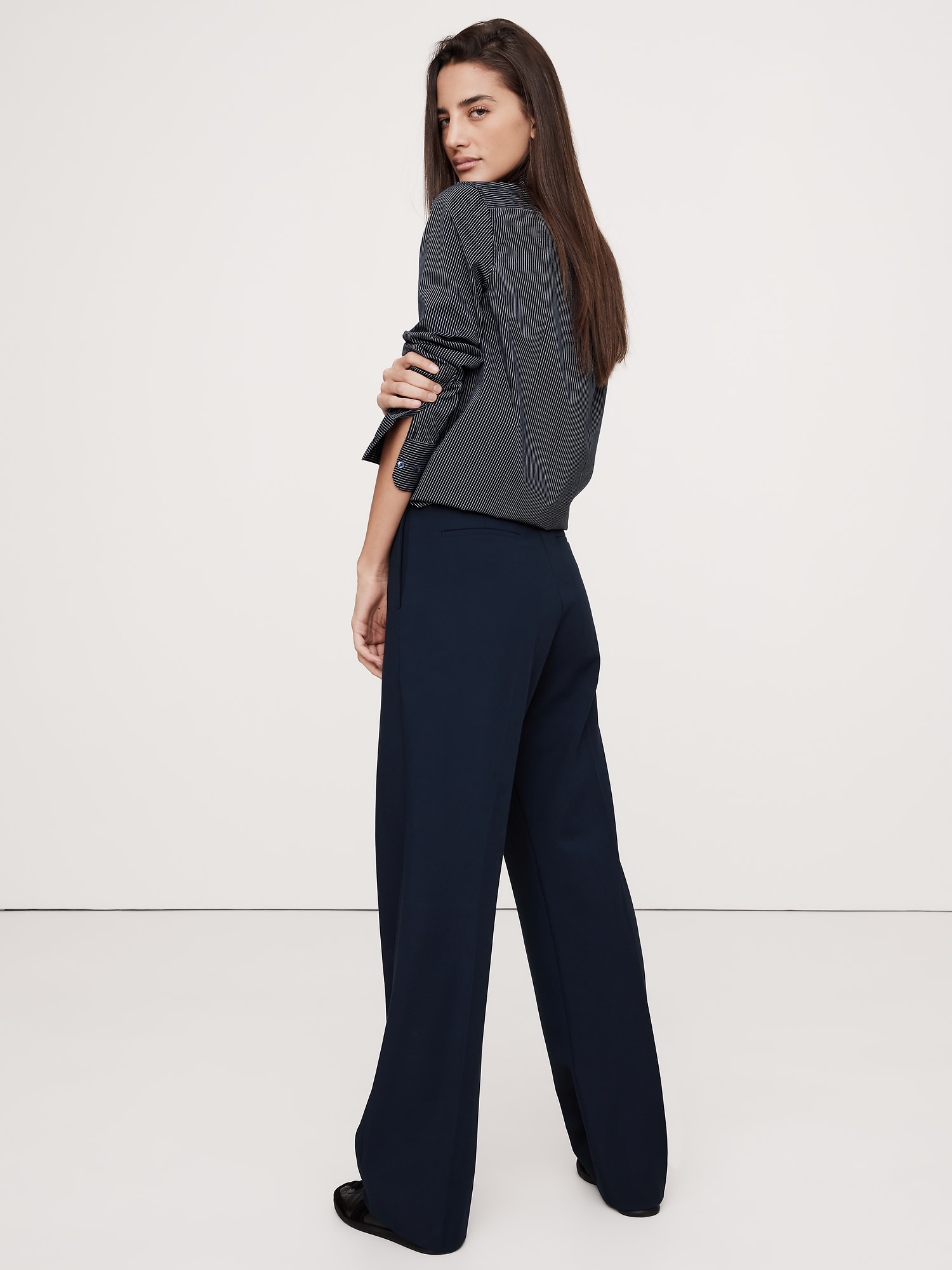 High-Rise Modern Straight Refined Pant