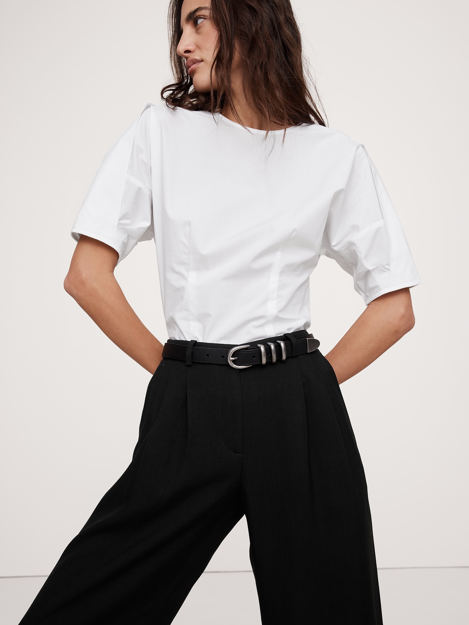 Soho Mid-Rise Pleated Wide-Leg Pant