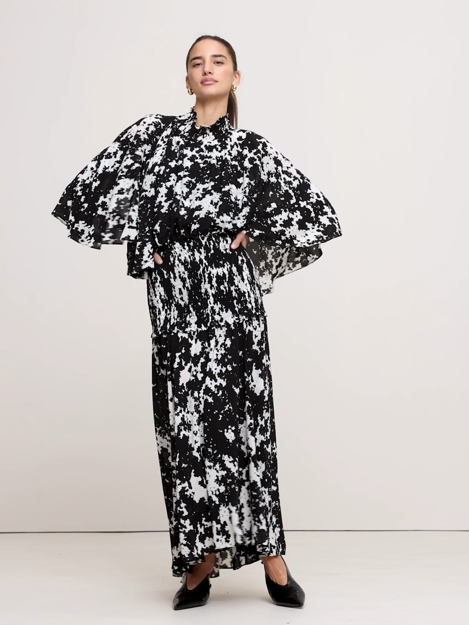 Image number 2 showing, Stretch-Crepe Open-Back Dress