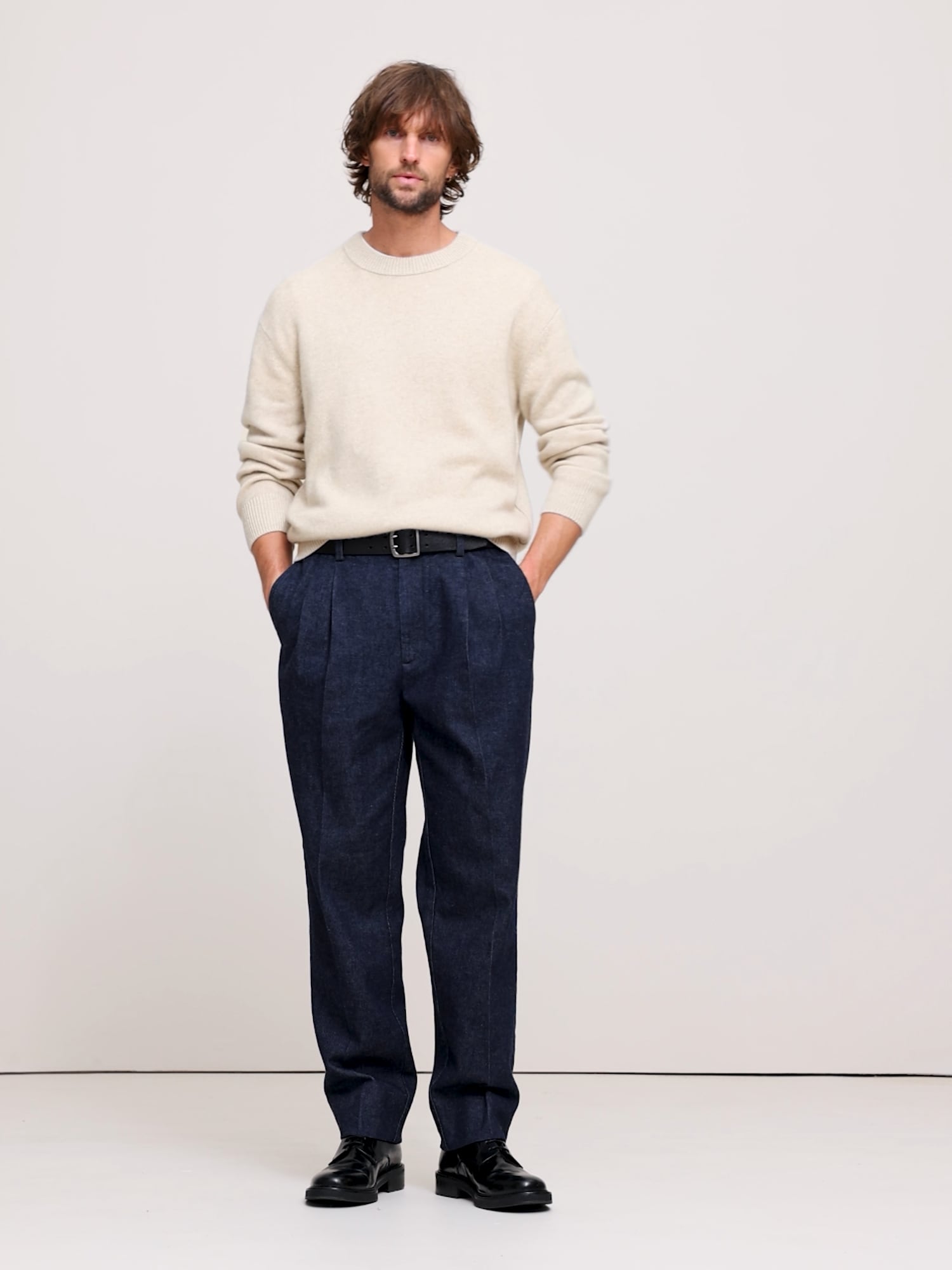 Image number 2 showing, Cashmere-Linen Crew-Neck Sweater