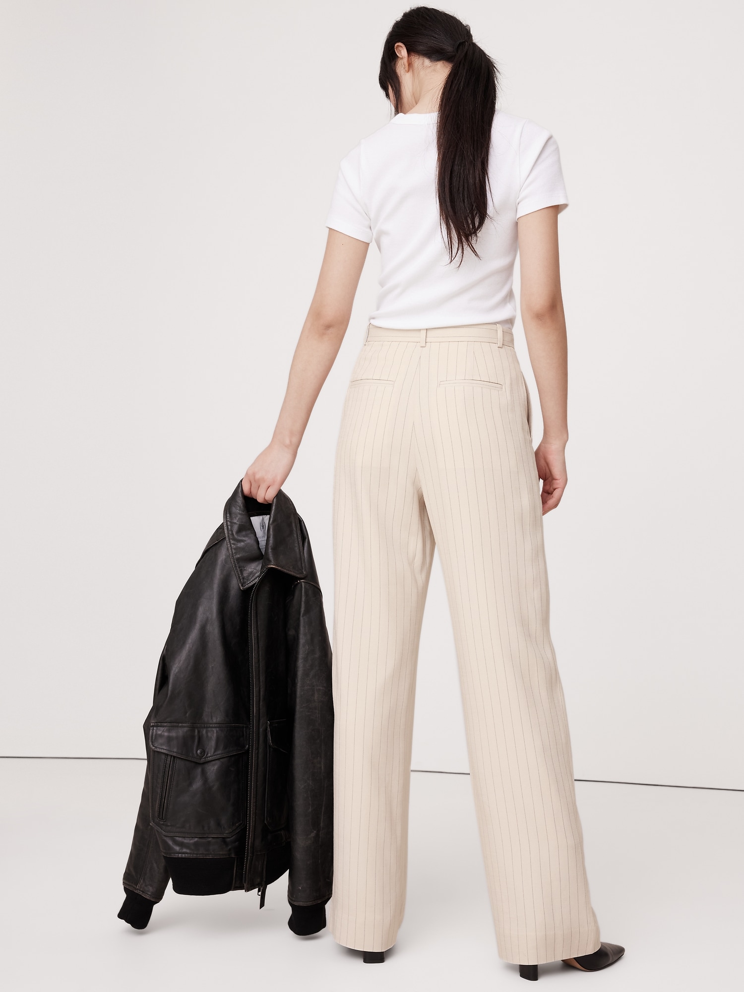 Soho High-Rise Wide-Leg Pant