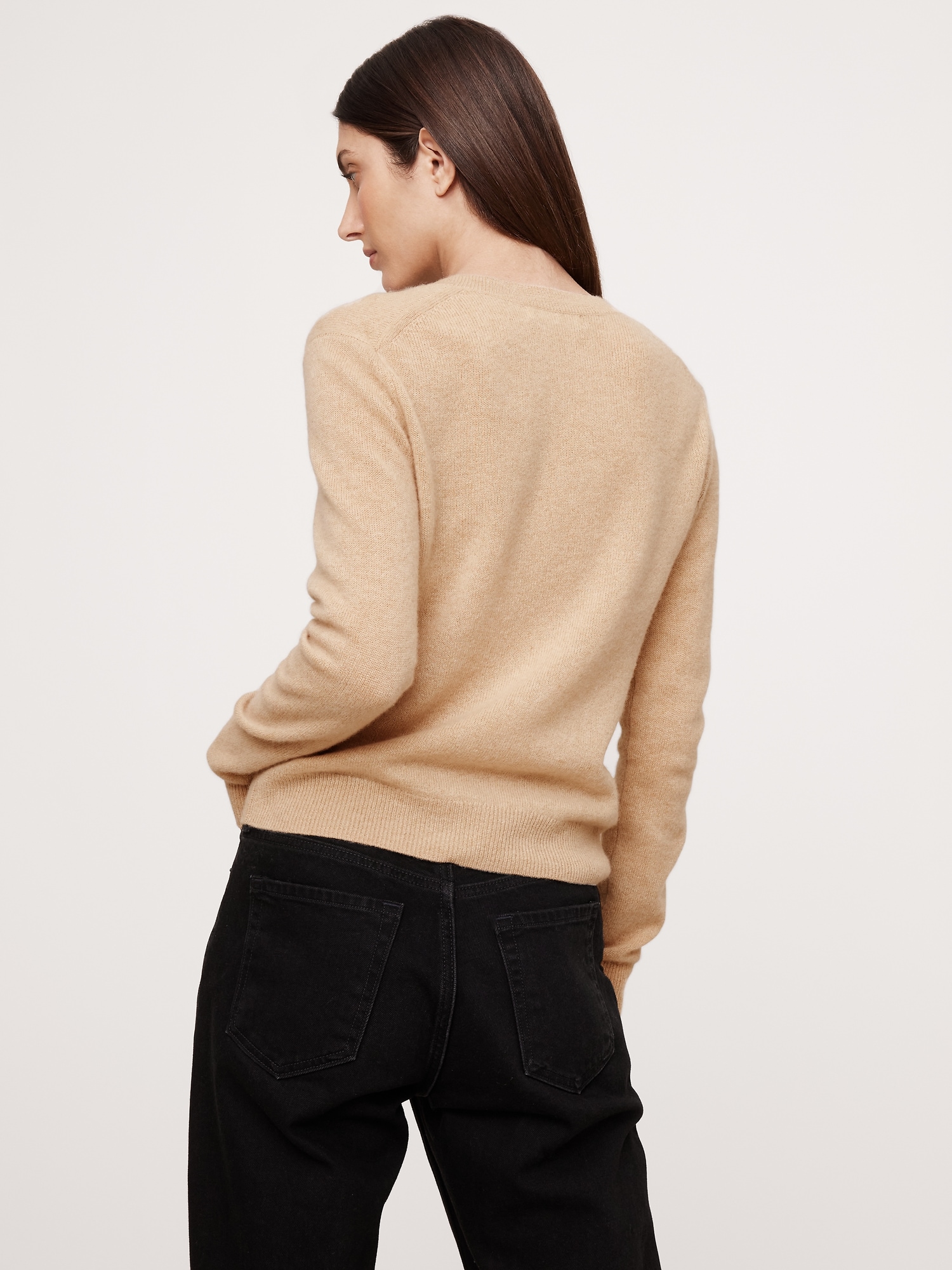 Lightweight Cashmere V-Neck Sweater