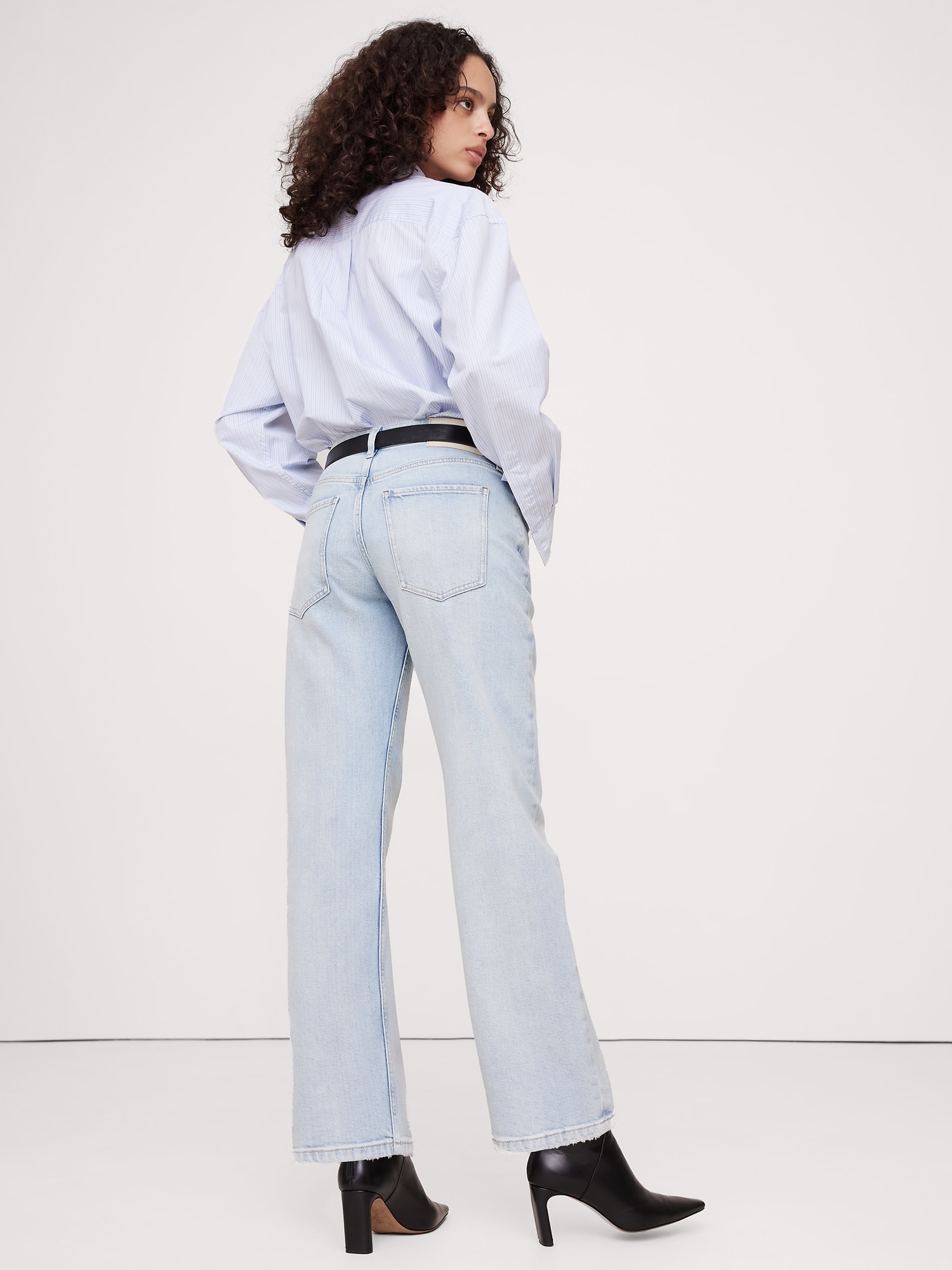 Mid-Rise 90s Relaxed Jean