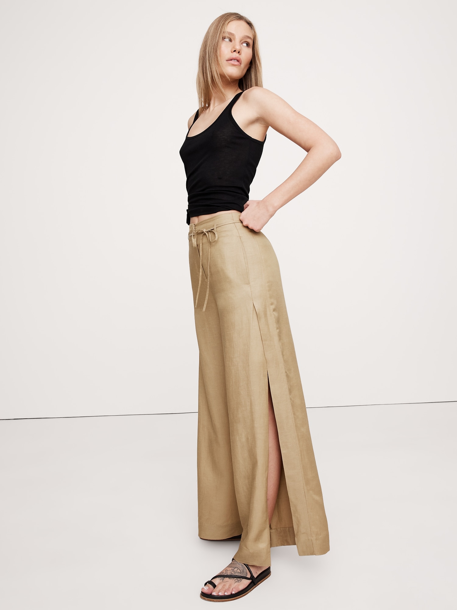 Ultra High-Rise Wide-Leg Viscose-Linen Pant with Side Slits