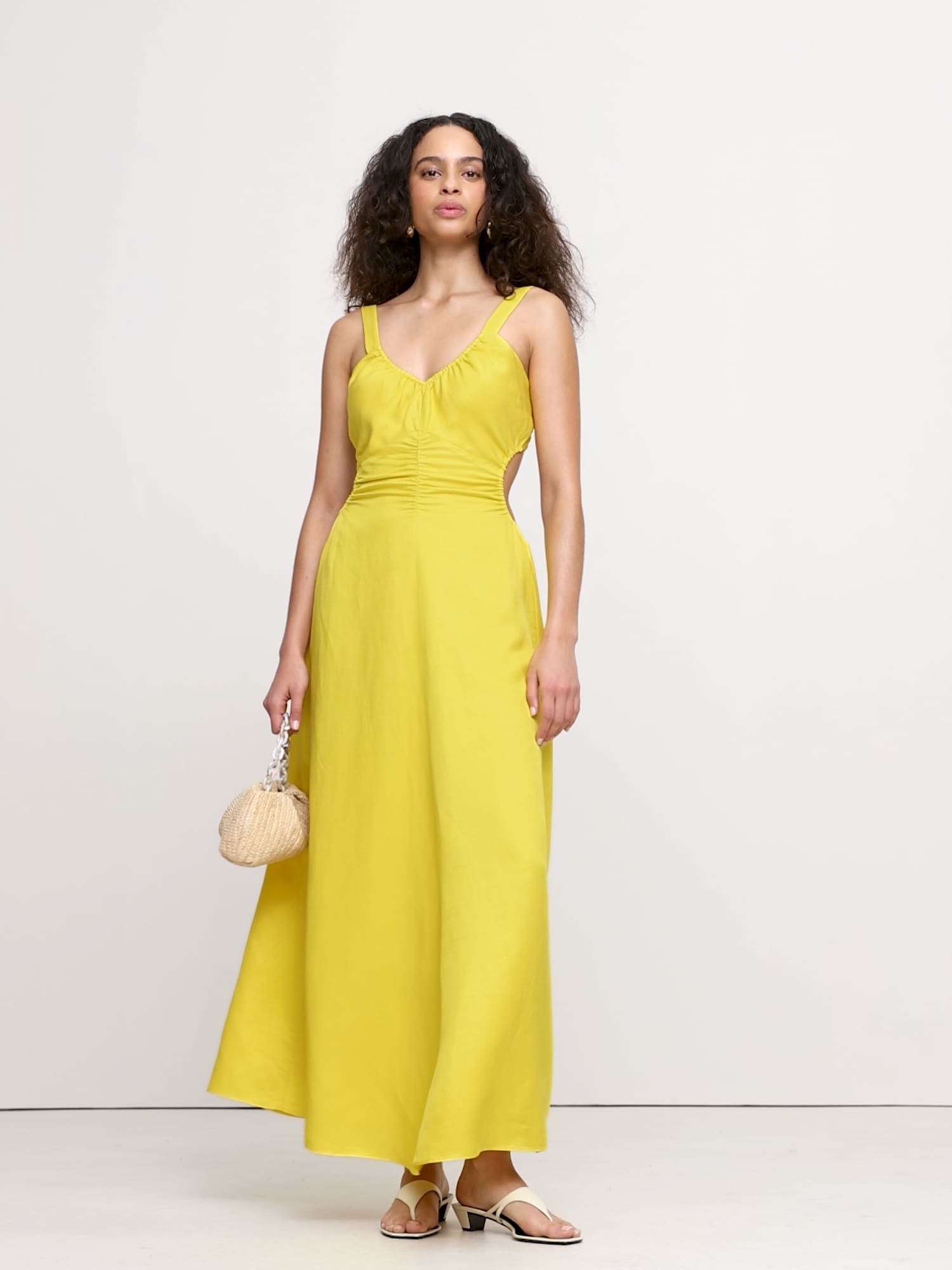 Image number 2 showing, Viscose-Linen Cut-Out Maxi Dress