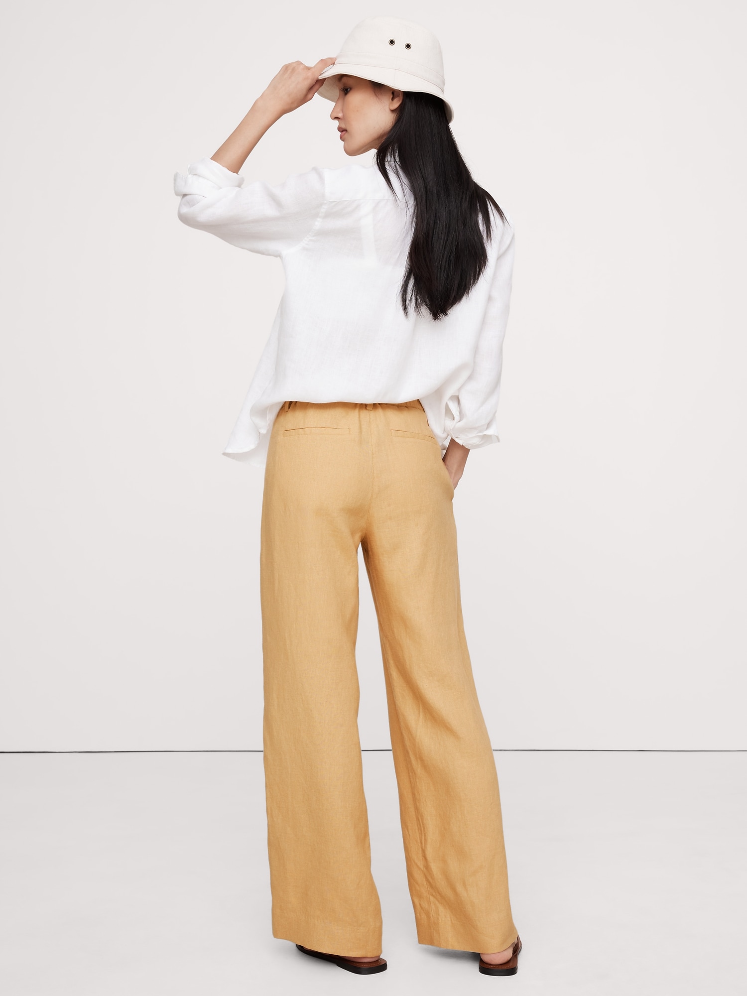 The Everyday Wide-Leg Linen Pant