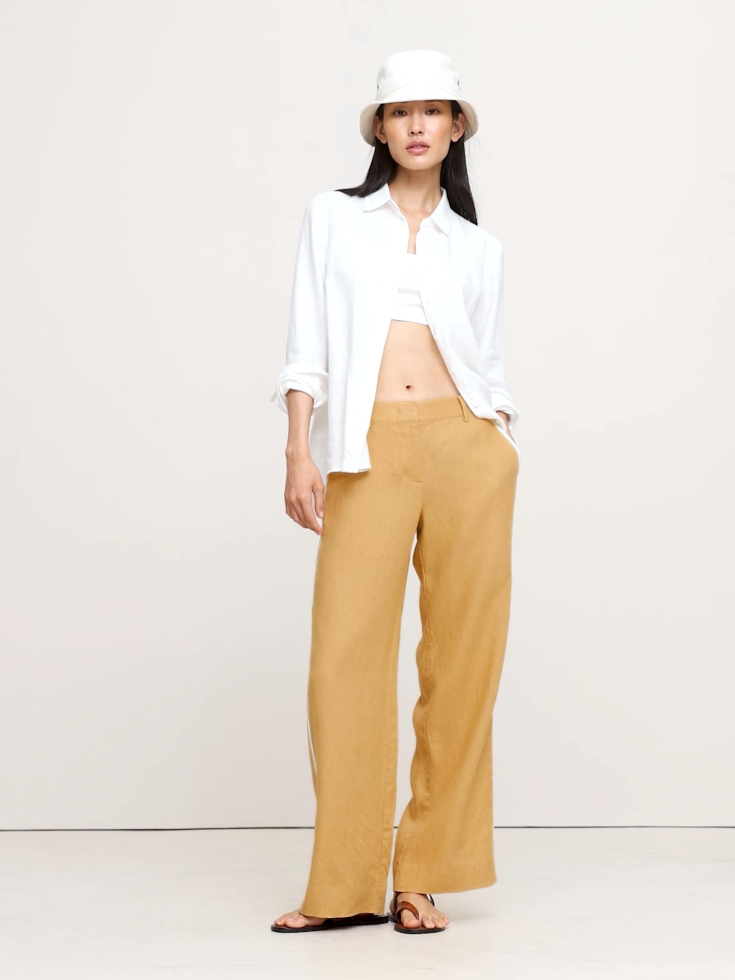 L'image numéro 2 présente Pantalon à jambe large de tous les jours en lin