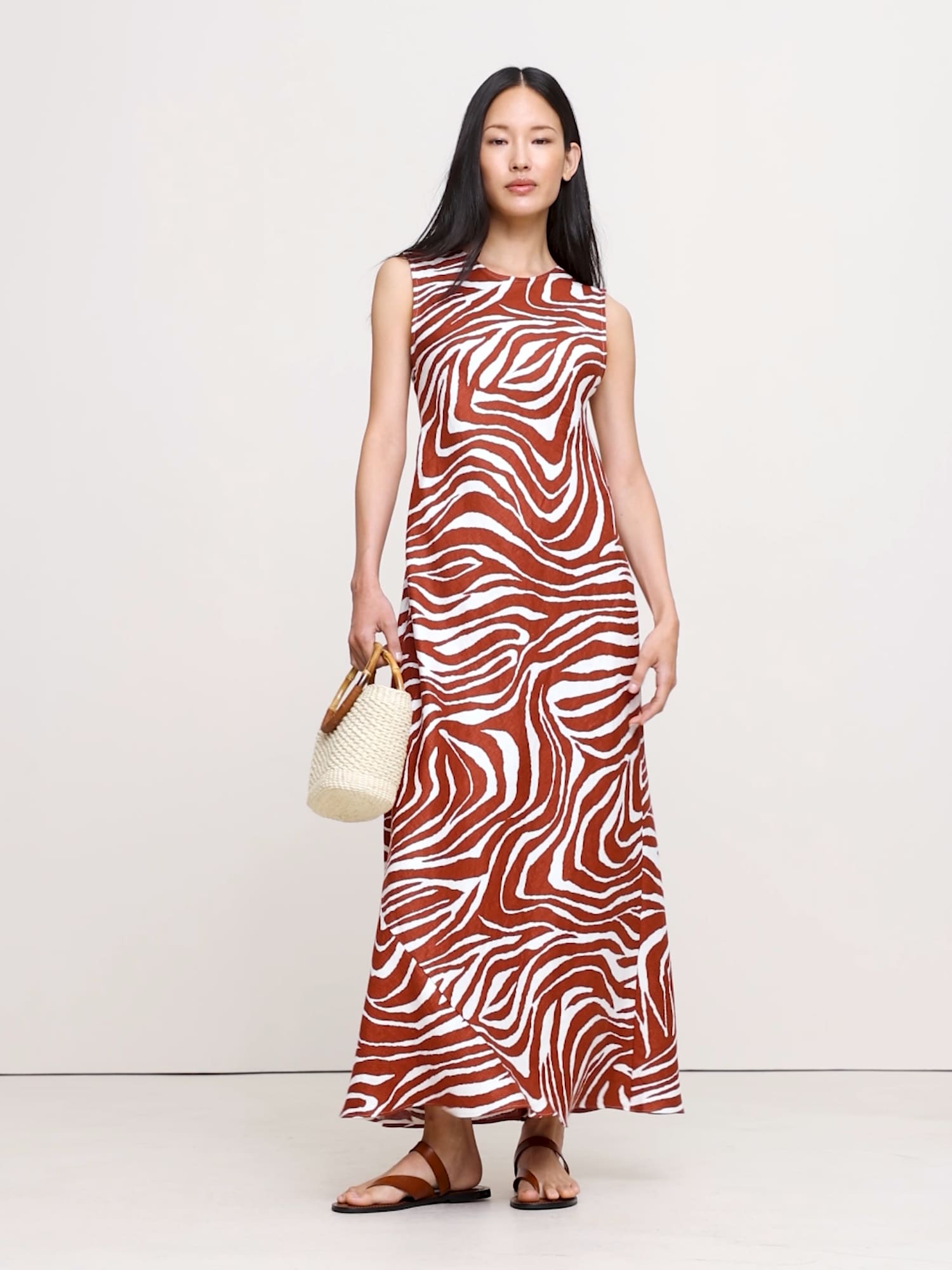 Image number 2 showing, Backless Linen Maxi Dress