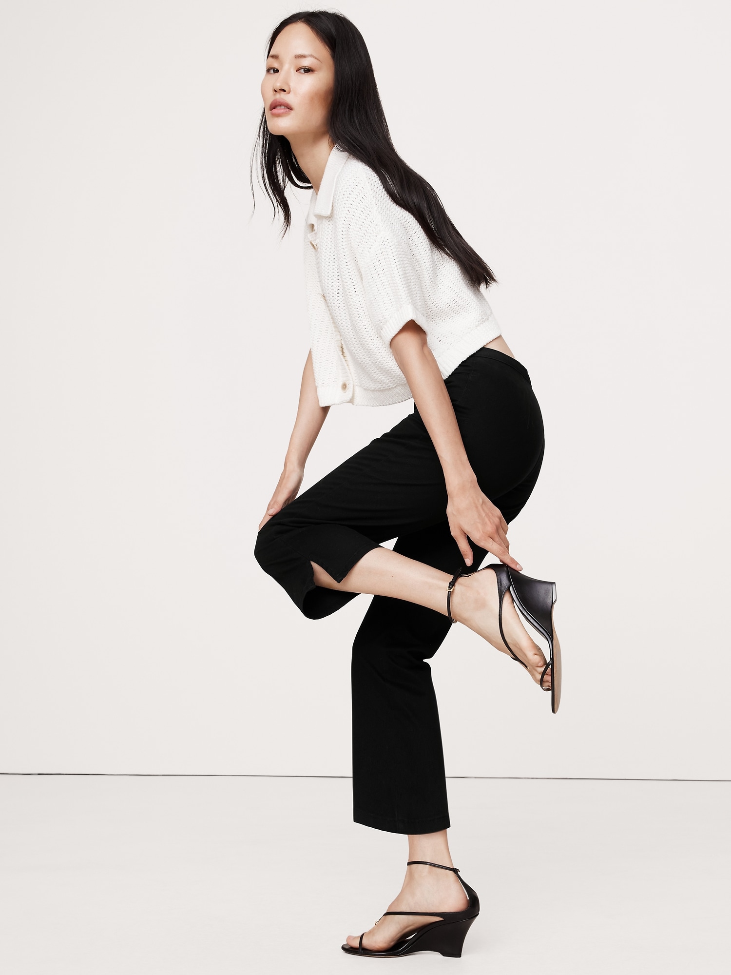 Image number 7 showing, Mid-Rise Cotton Capri