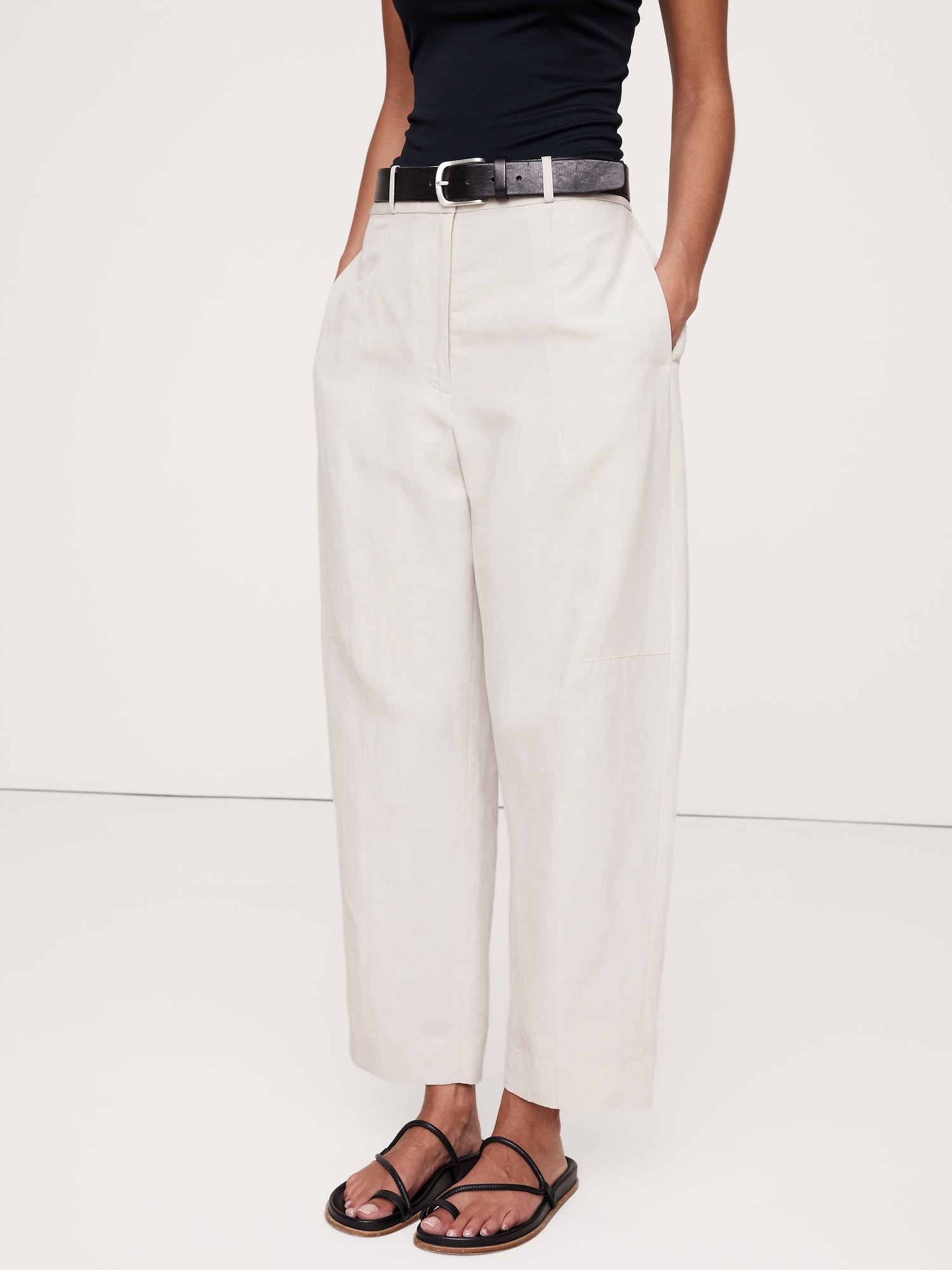 High-Rise Barrel Tencel™-Linen Pant