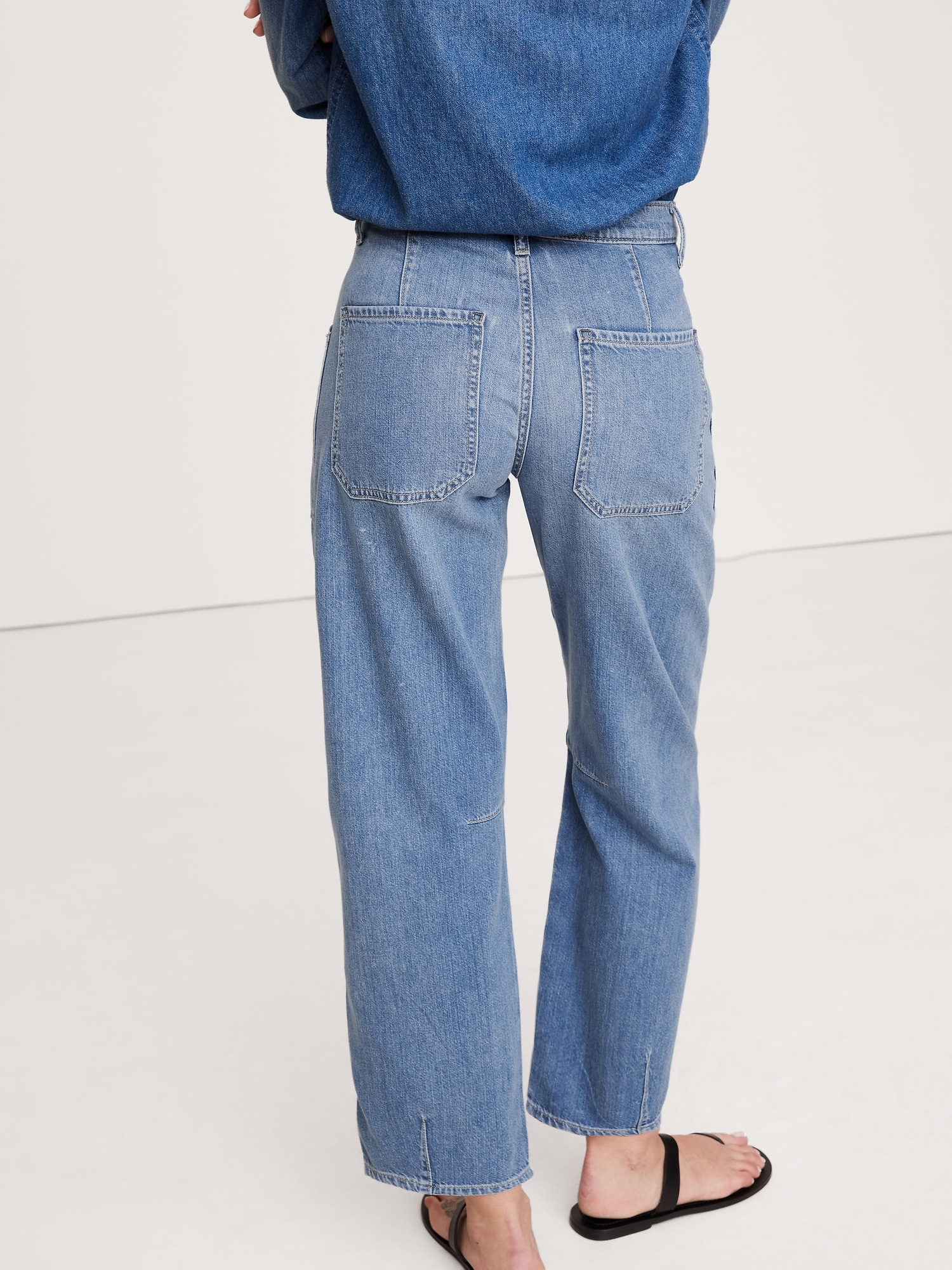 Mid-Rise Relaxed Utility Barrel Jean