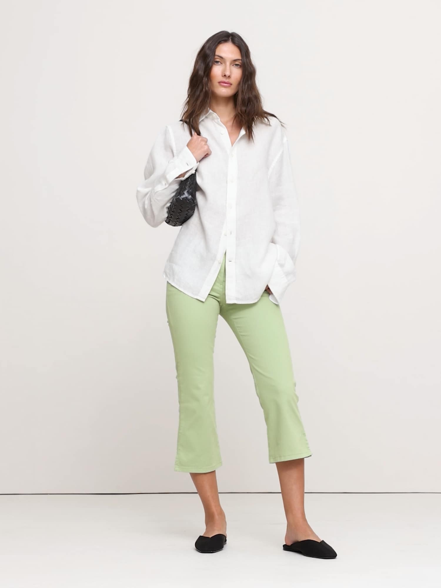 Image number 2 showing, Mid-Rise Cotton Capri