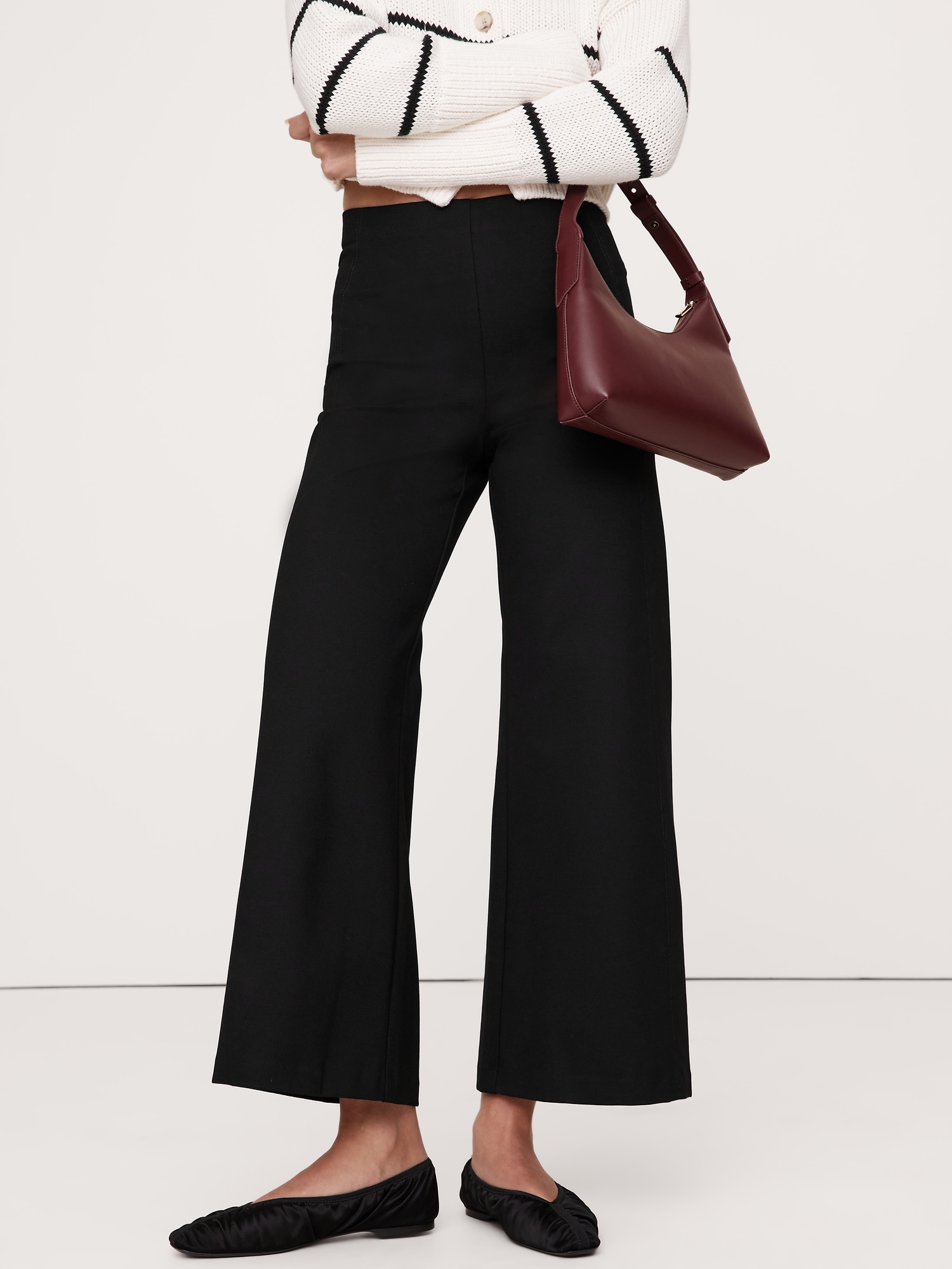 Ultra-High Rise Wide-Leg Everywhere Ponte Cropped Pant