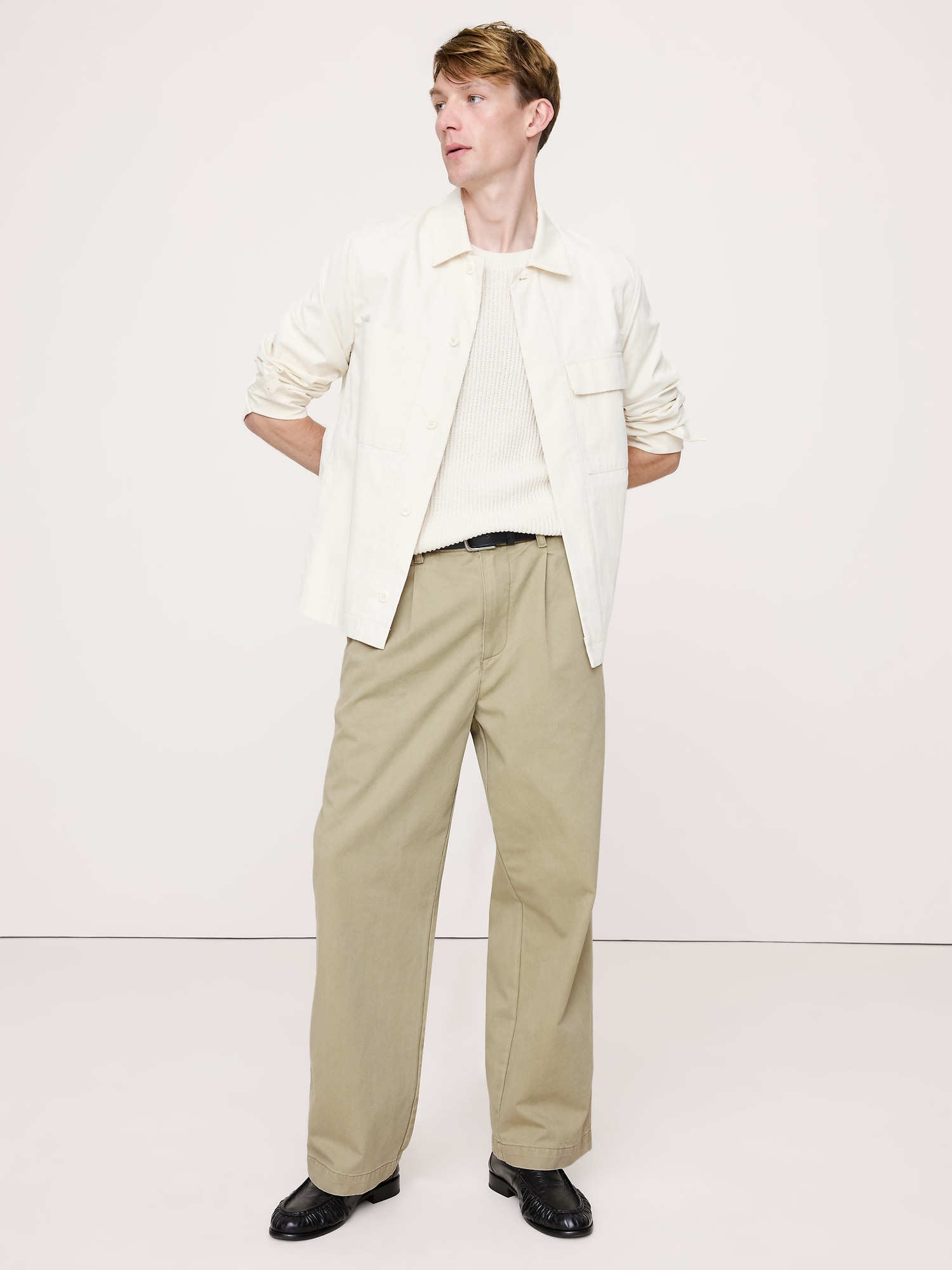 CHINO AMPLE EN COTON LÉGER PLISSÉ - Vert Sauge Du Matin