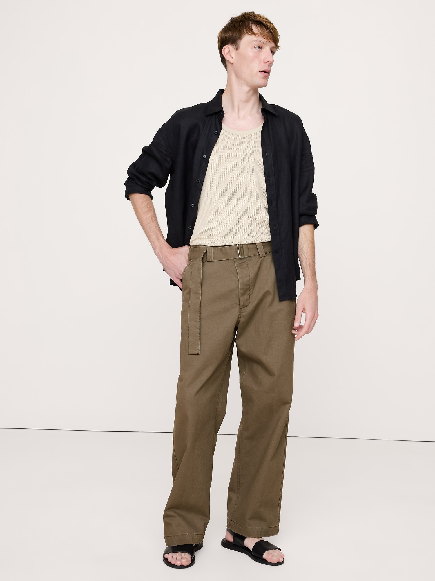 CHINO AMPLE AVEC CEINTURE - Pommes De Pin Séchées