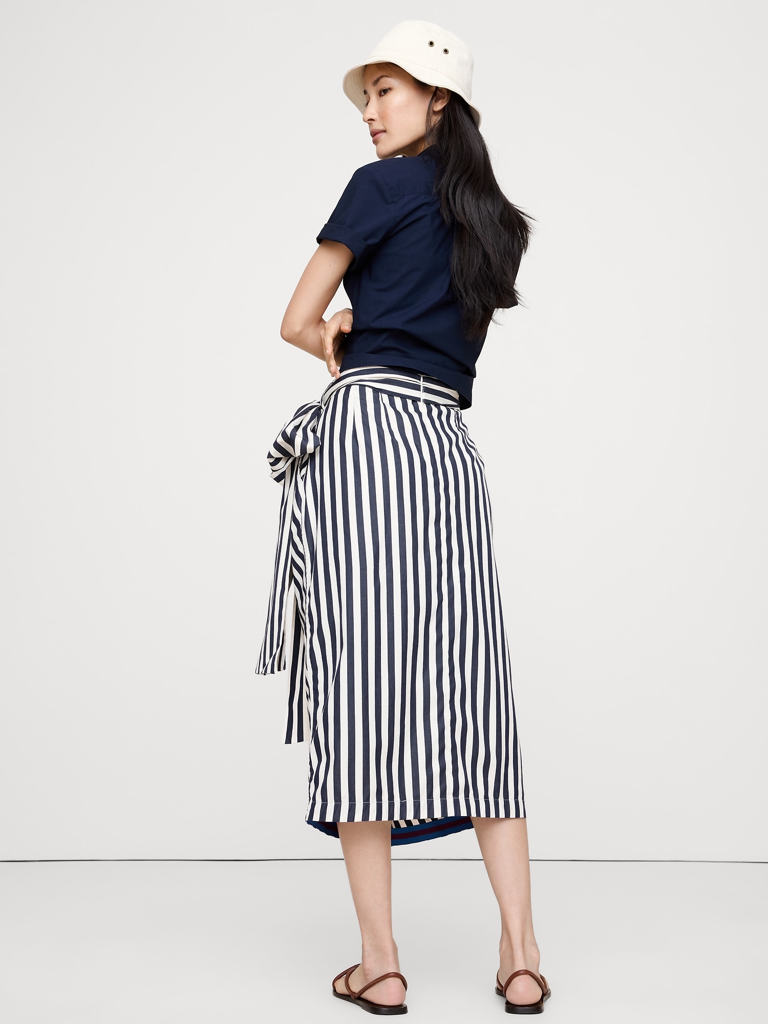 Image number 2 showing, COTTON POPLIN SHIRT-SLEEVE MIDI SKIRT