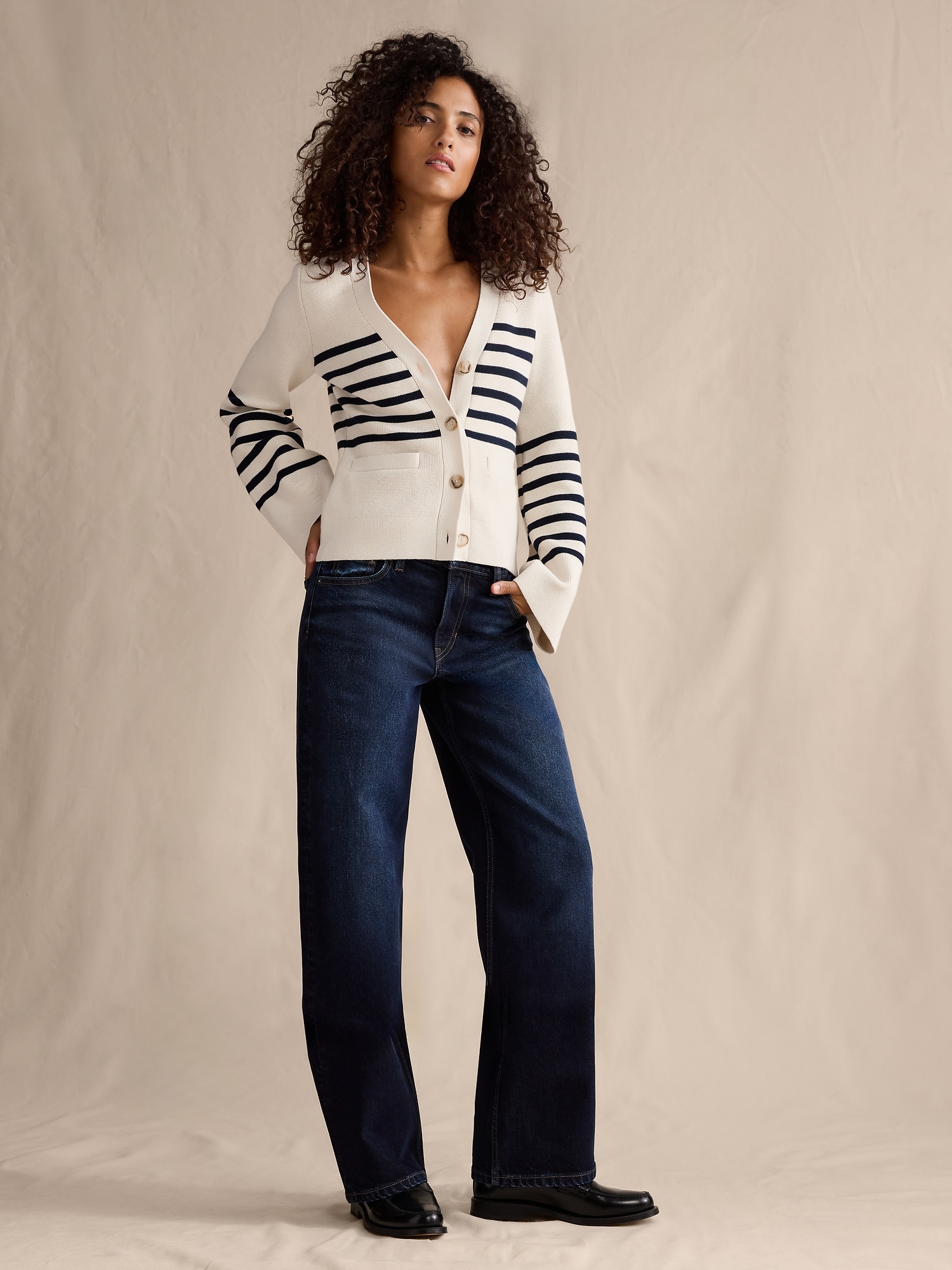 Image number 1 showing, Mid-Rise 90s Loose Jean