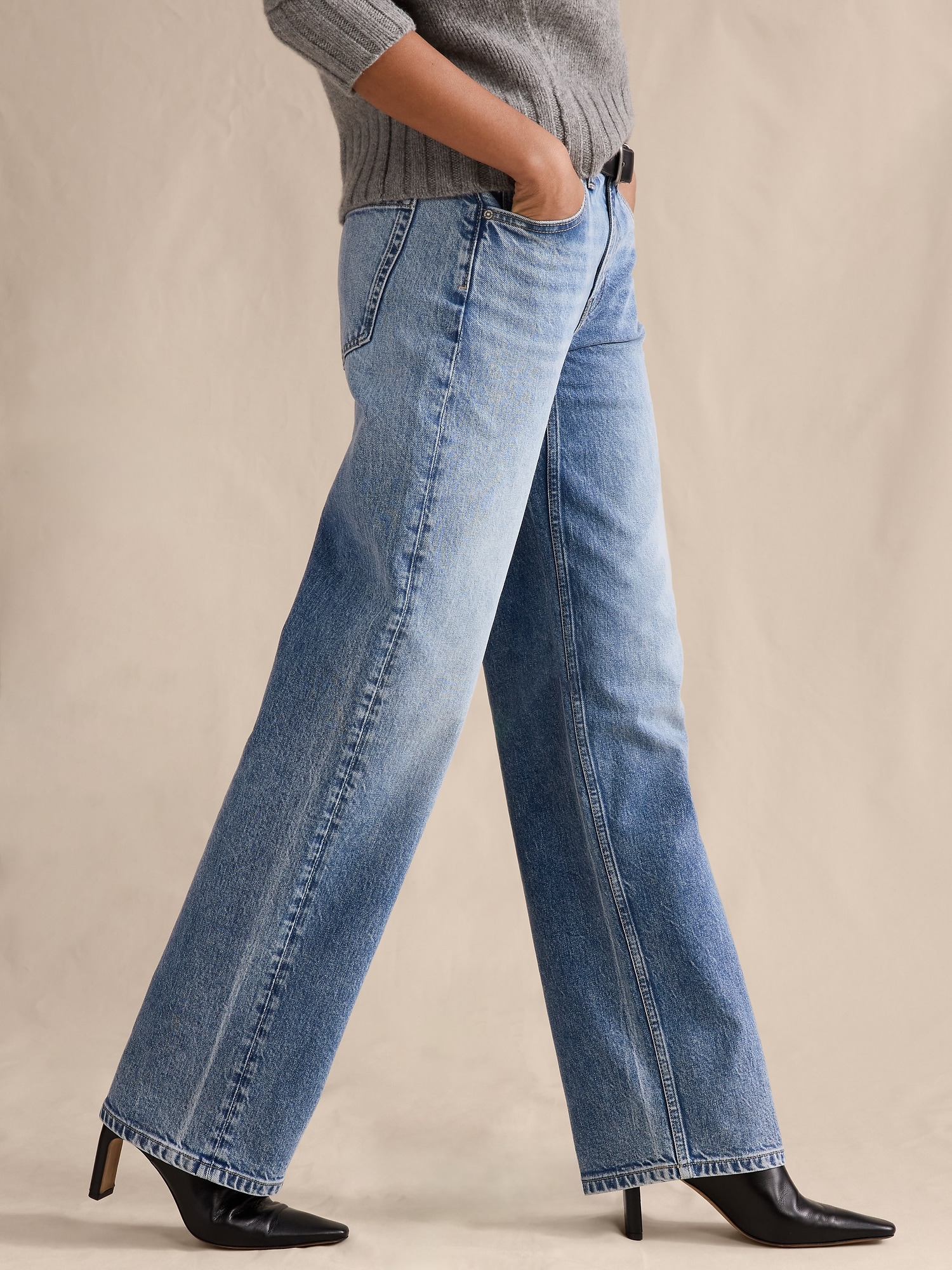 Mid-Rise 90s Loose Jean