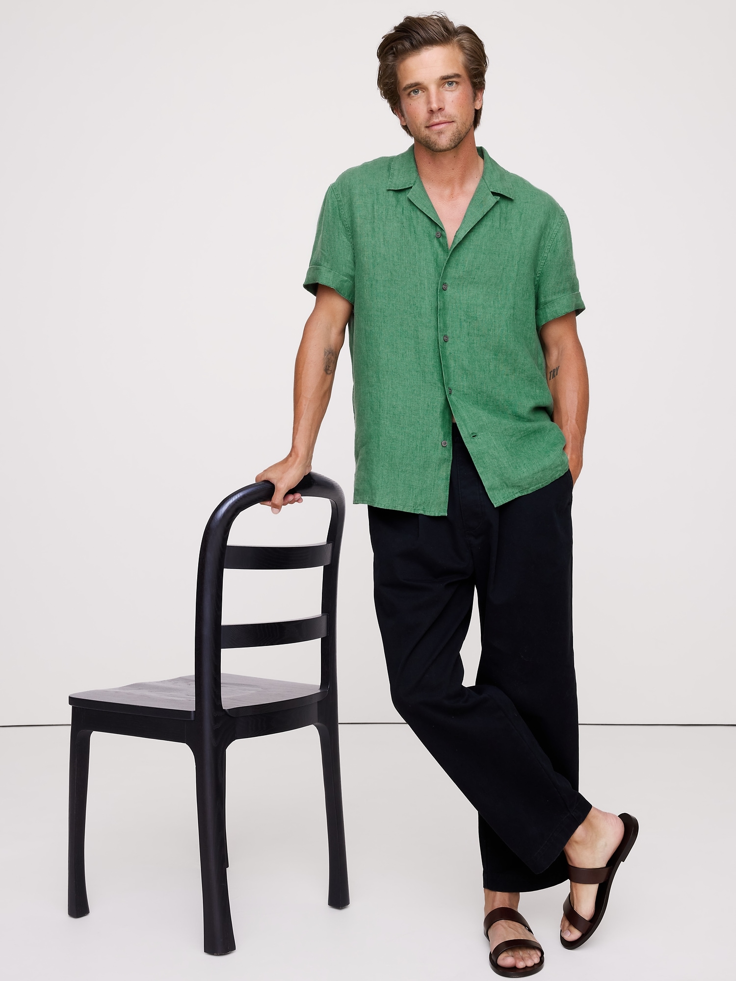 Image number 1 showing, Standard-Fit Linen Resort Shirt