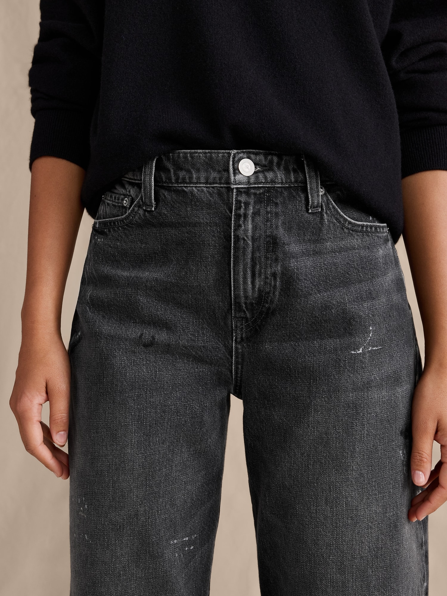 Image number 8 showing, MID-RISE BARREL ANKLE JEAN