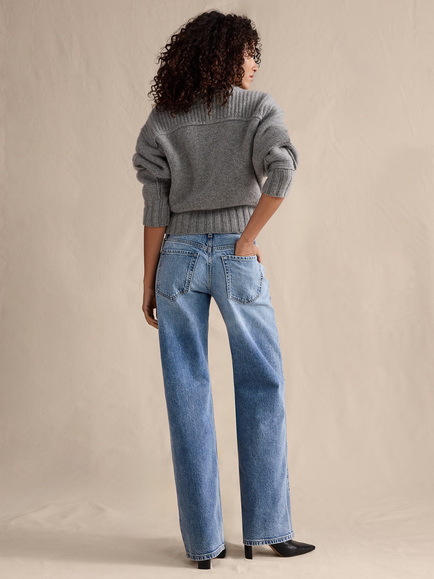 Mid-Rise 90s Loose Jean