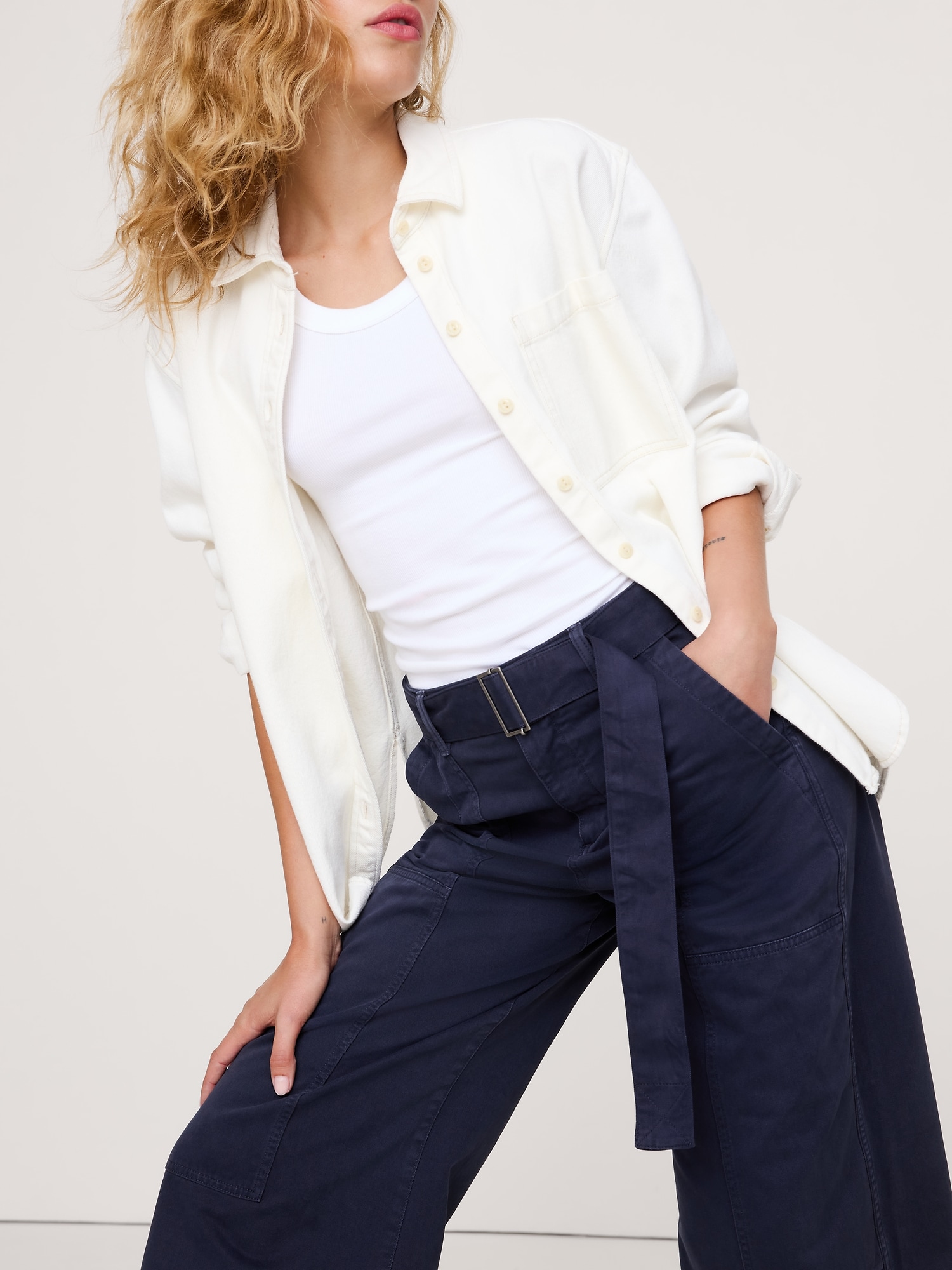 Image number 4 showing, HIGH-RISE WIDE-LEG UTILITY CROP PANT