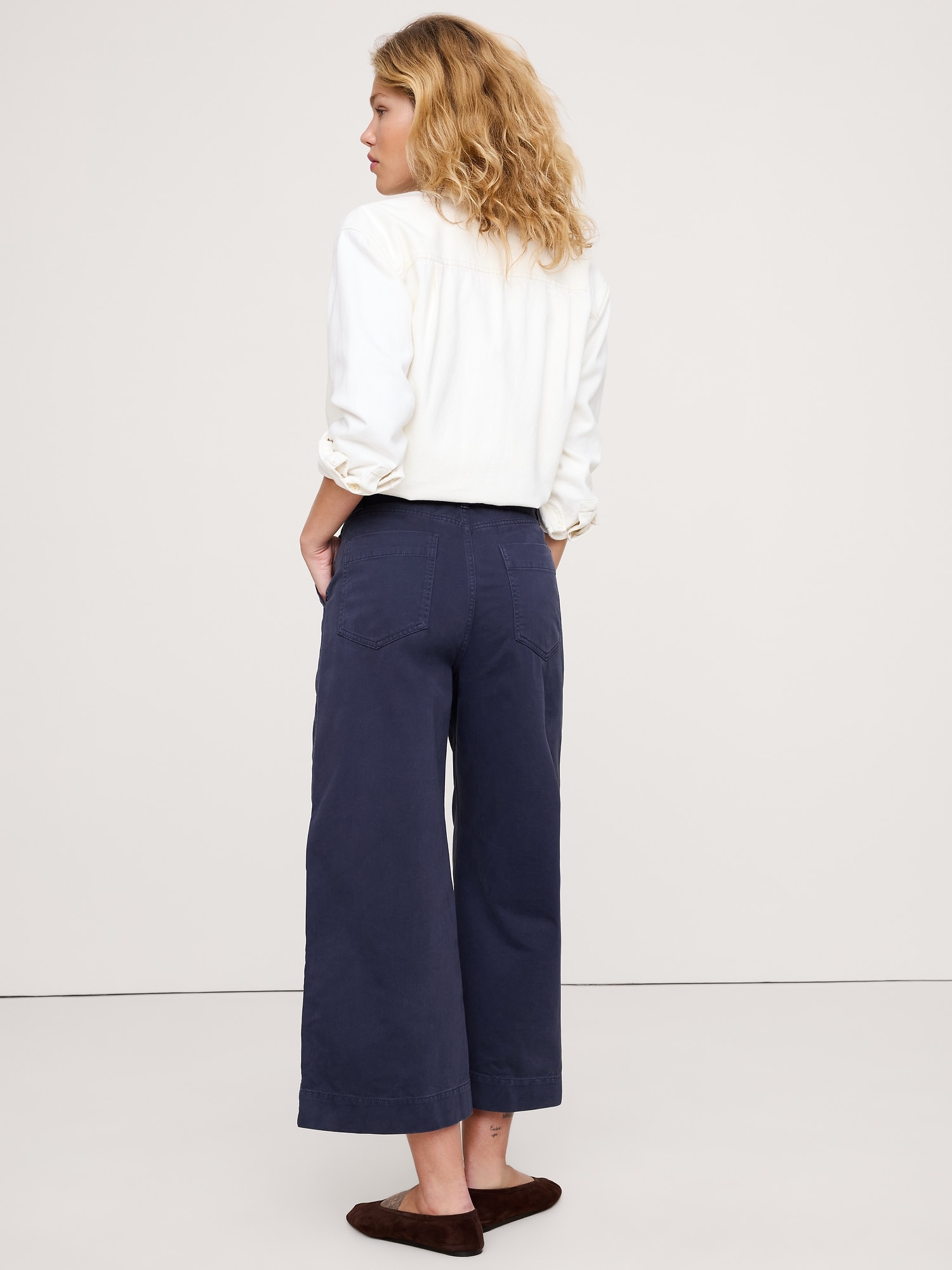 Image number 3 showing, HIGH-RISE WIDE-LEG UTILITY CROP PANT