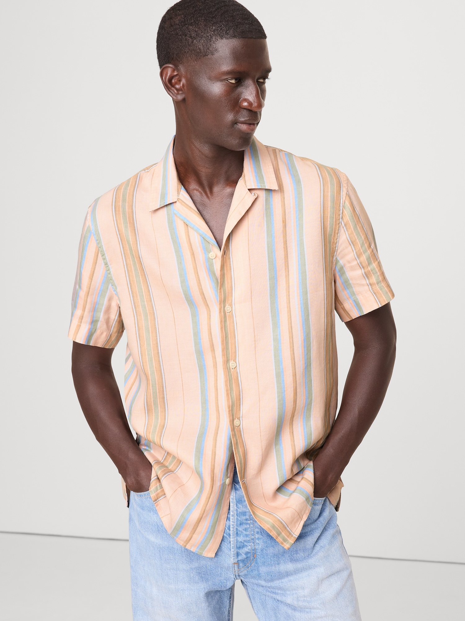Standard-Fit Linen Resort Shirt