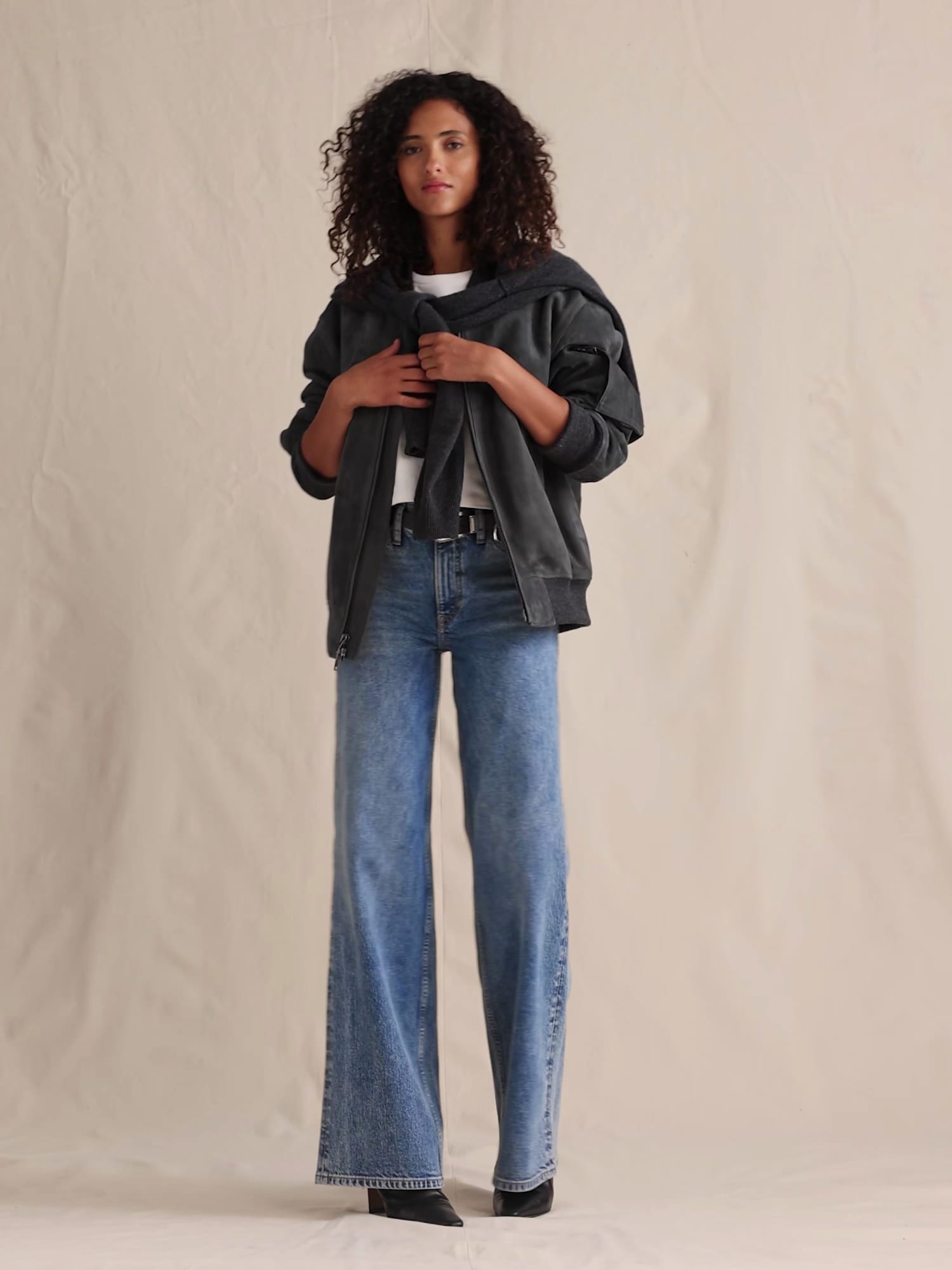 Image number 2 showing, THE ICON CLASSIC WIDE-LEG JEAN