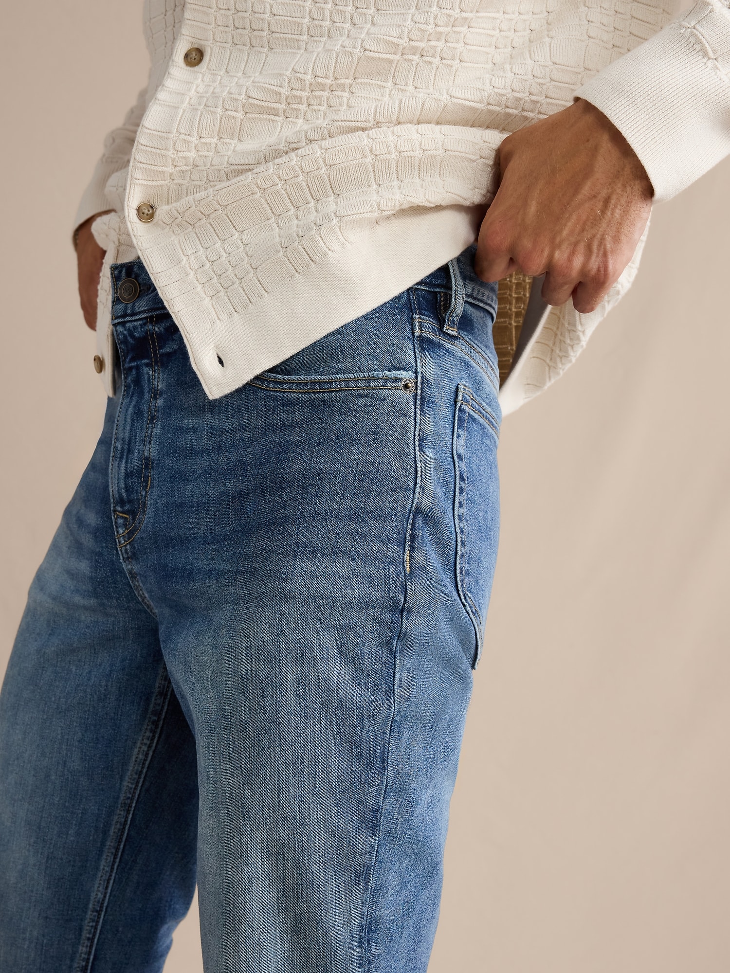 Image number 4 showing, SLIM LUXE TRAVELER JEAN