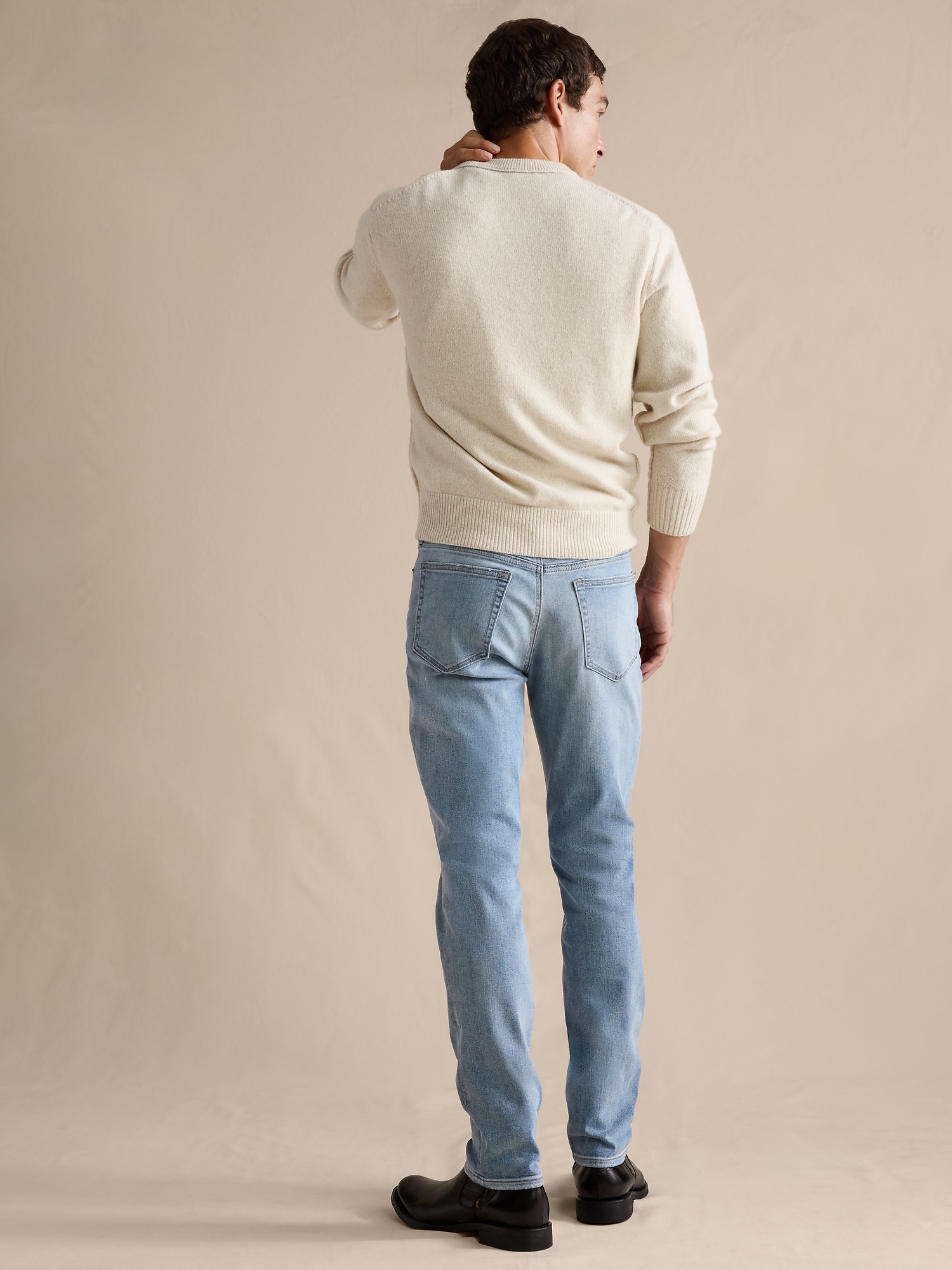 Image number 3 showing, SLIM LUXE TRAVELER JEAN