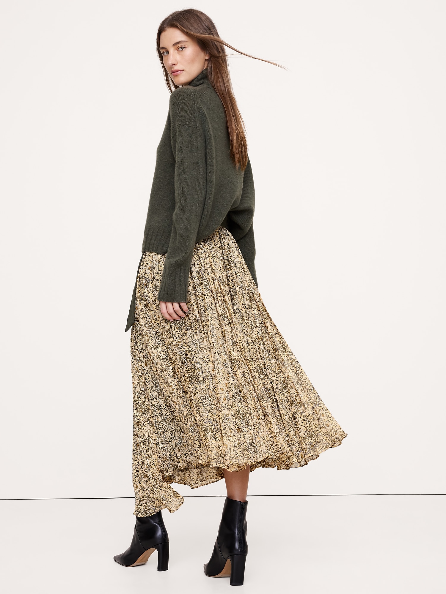 Image number 3 showing, Pleated Midi Skirt