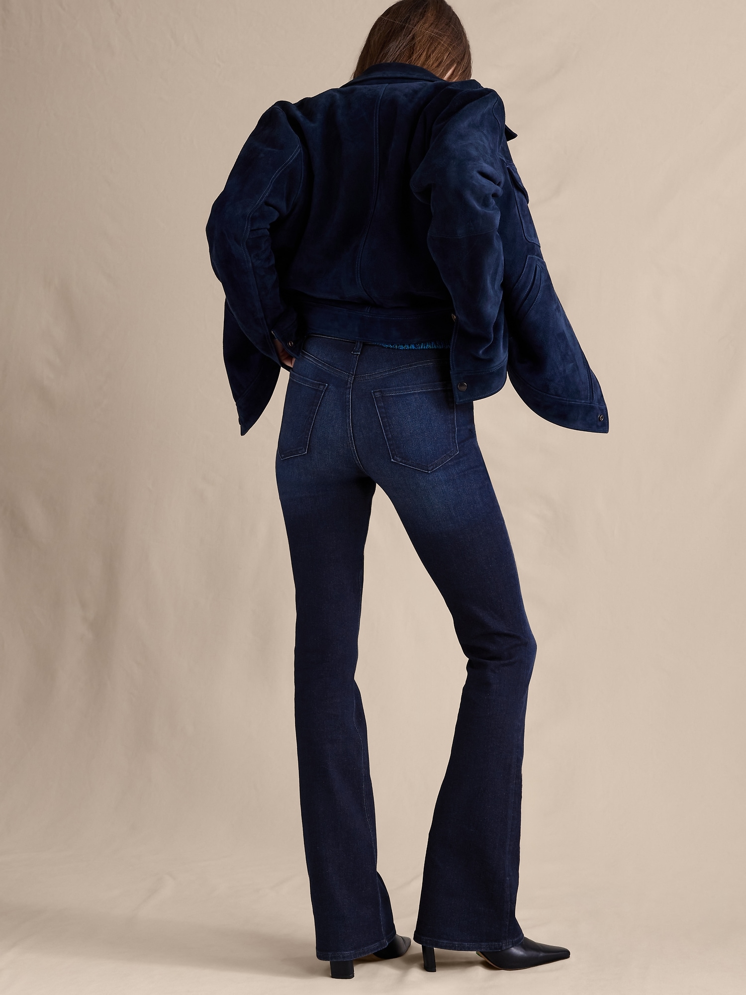 L'image numéro 2 présente JEAN ÉVASÉ À TAILLE MI-BASSE