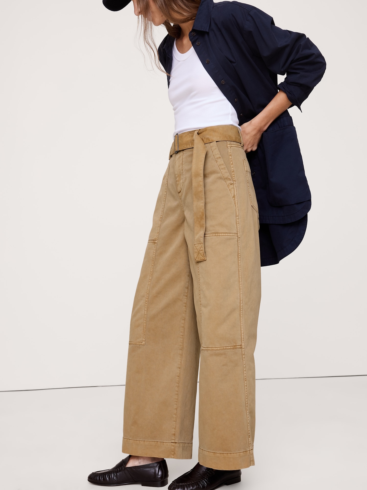 Image number 4 showing, HIGH-RISE WIDE-LEG UTILITY CROP PANT