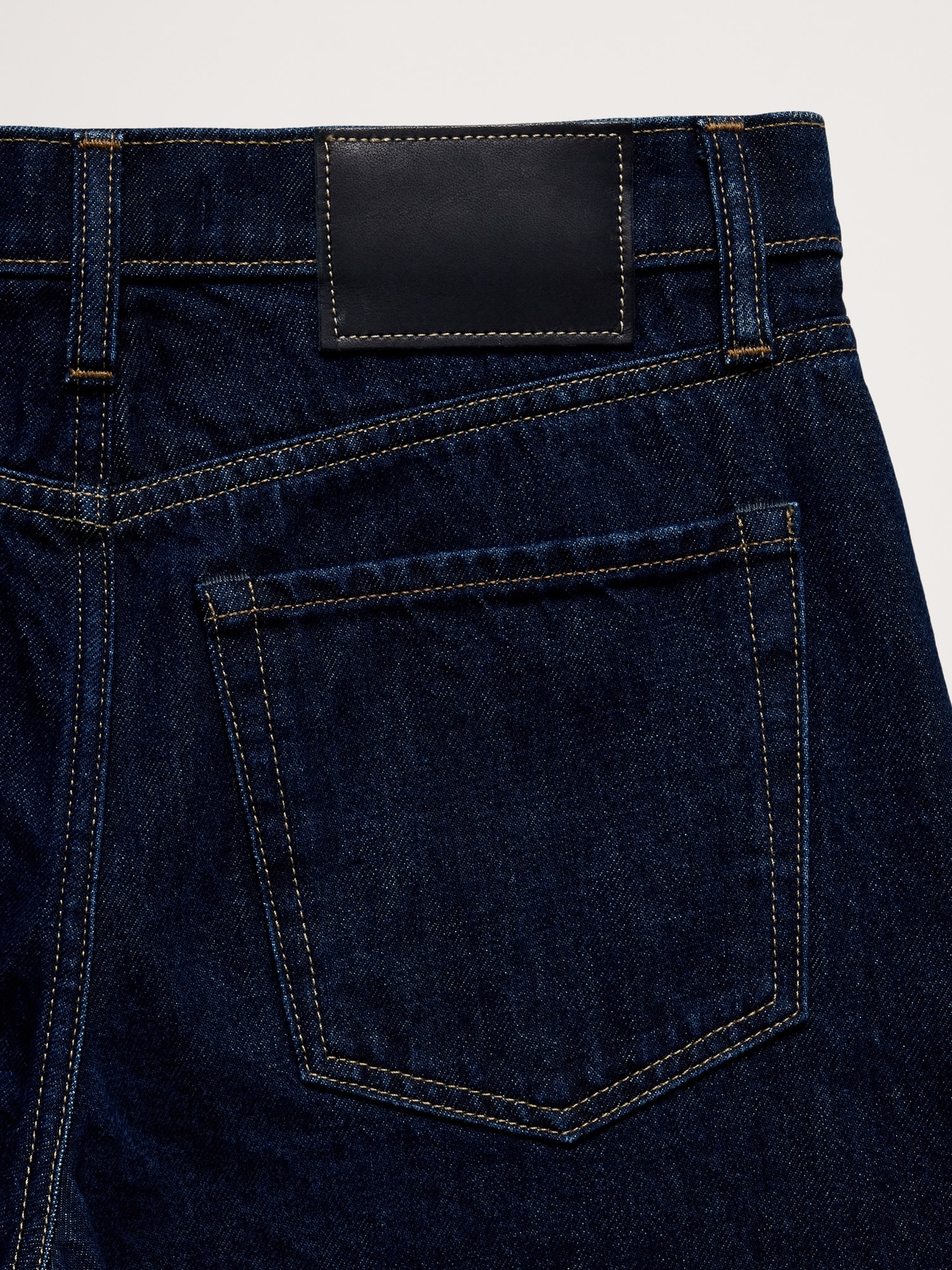 Image number 6 showing, MID-RISE BARREL ANKLE JEAN