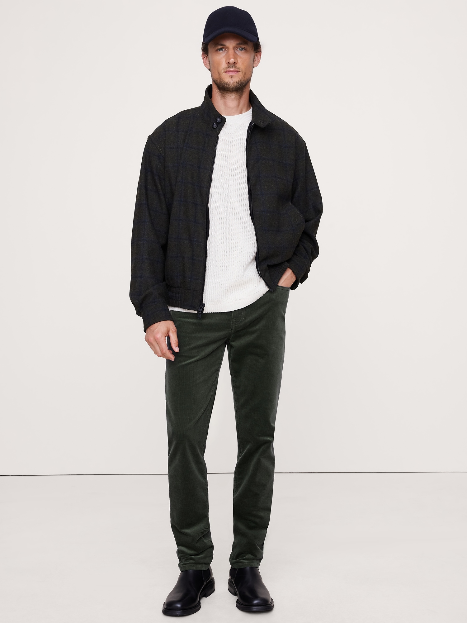 Slim Corduroy Traveler Pant
