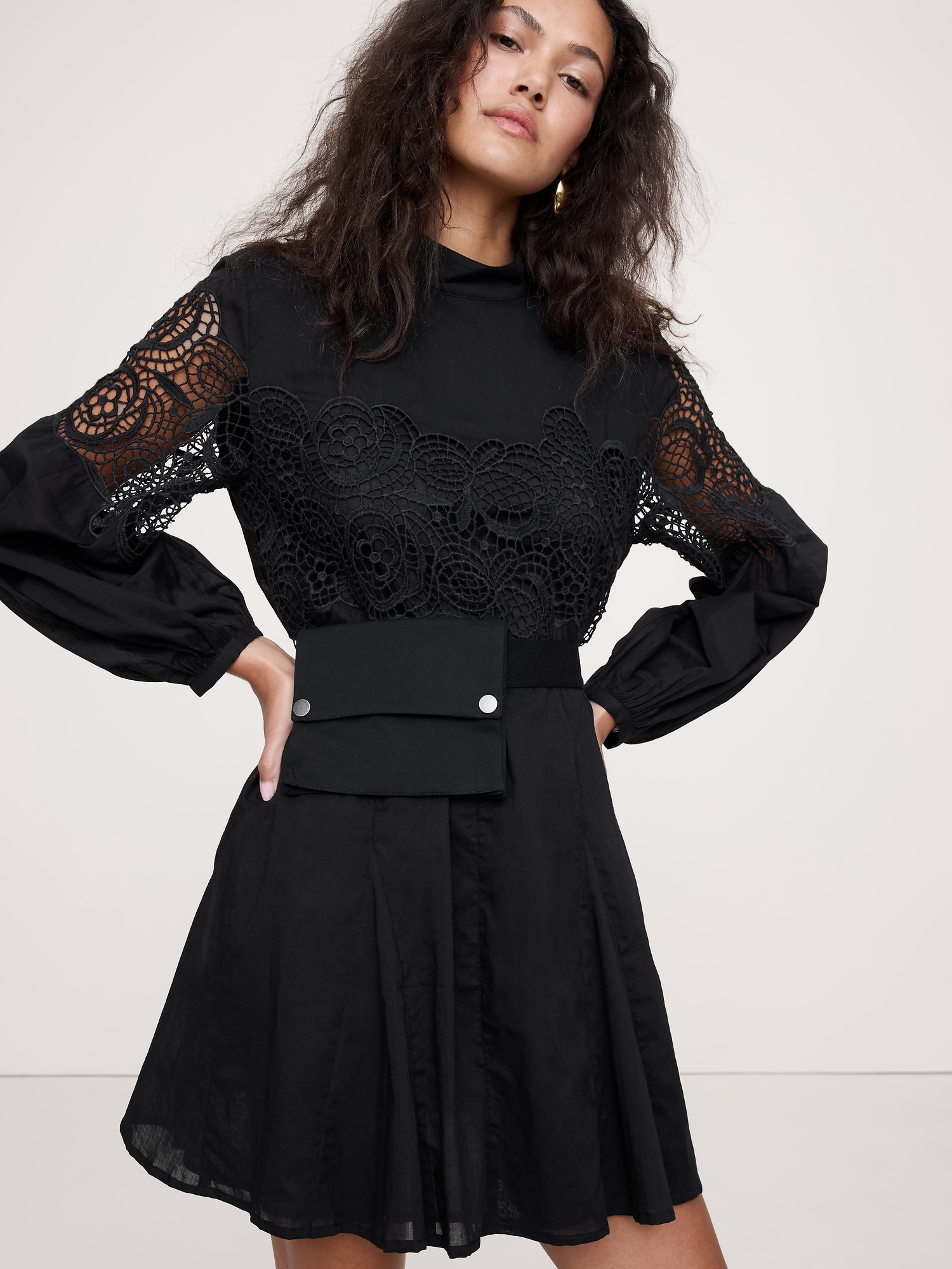 COTTON & LACE MOCK-NECK DRESS WITH REMOVABLE BELT BAG - Black