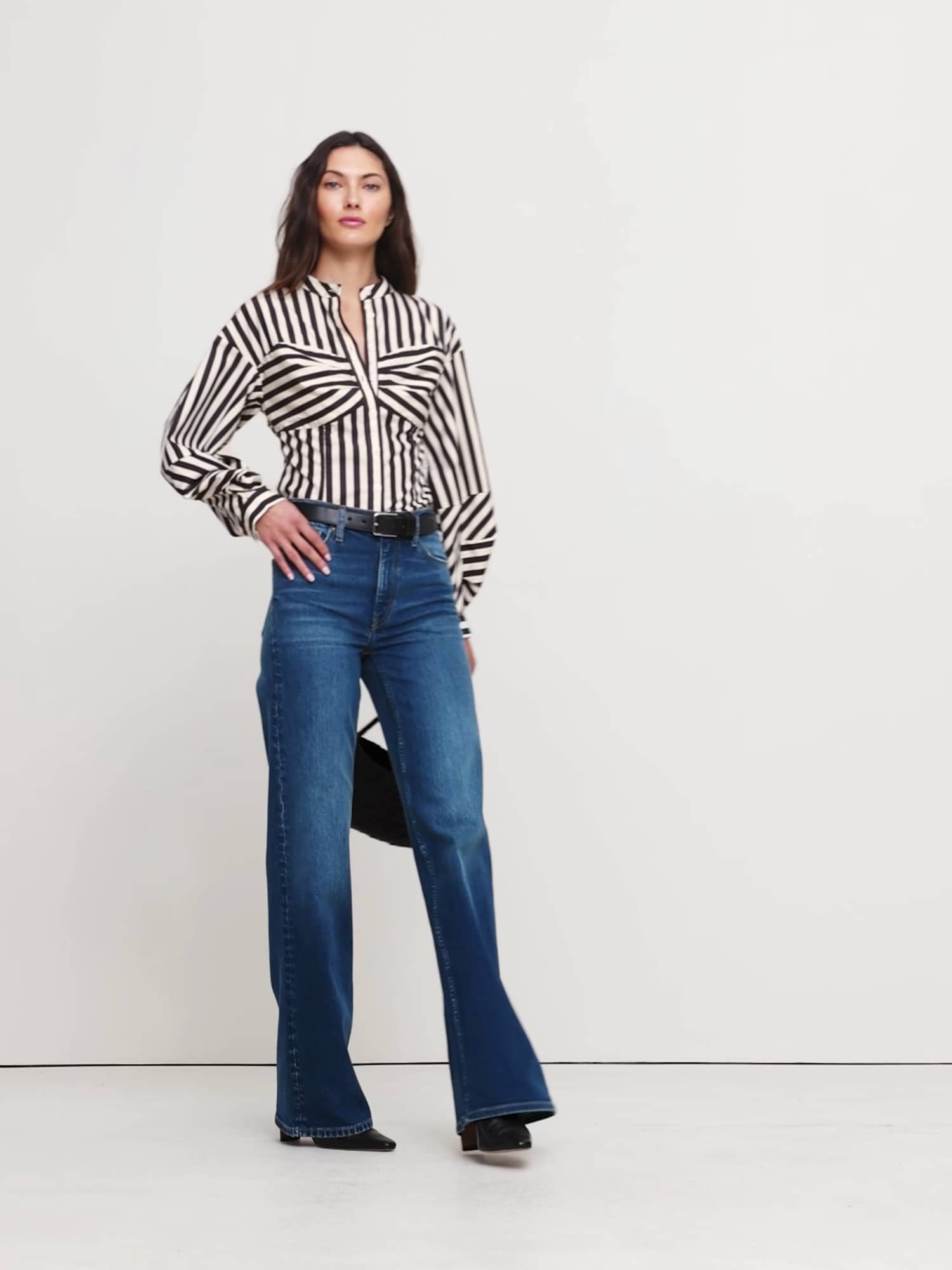 Image number 2 showing, COTTON POPLIN BALLOON-SLEEVE SHIRT