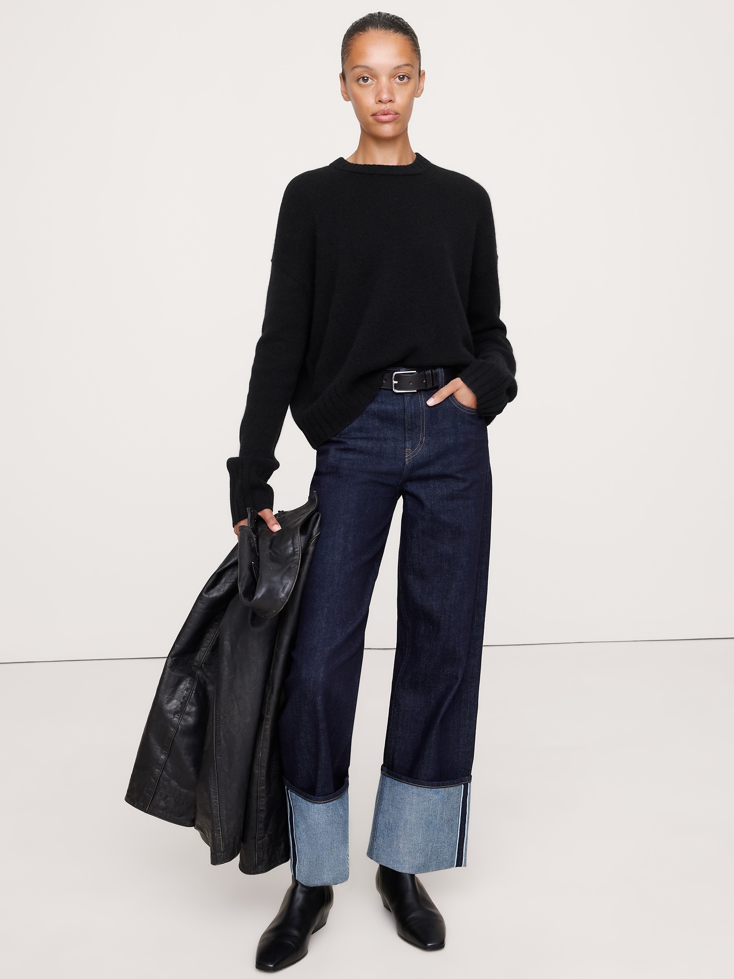 Oversized Midweight Cashmere Crew-Neck Sweater - Black