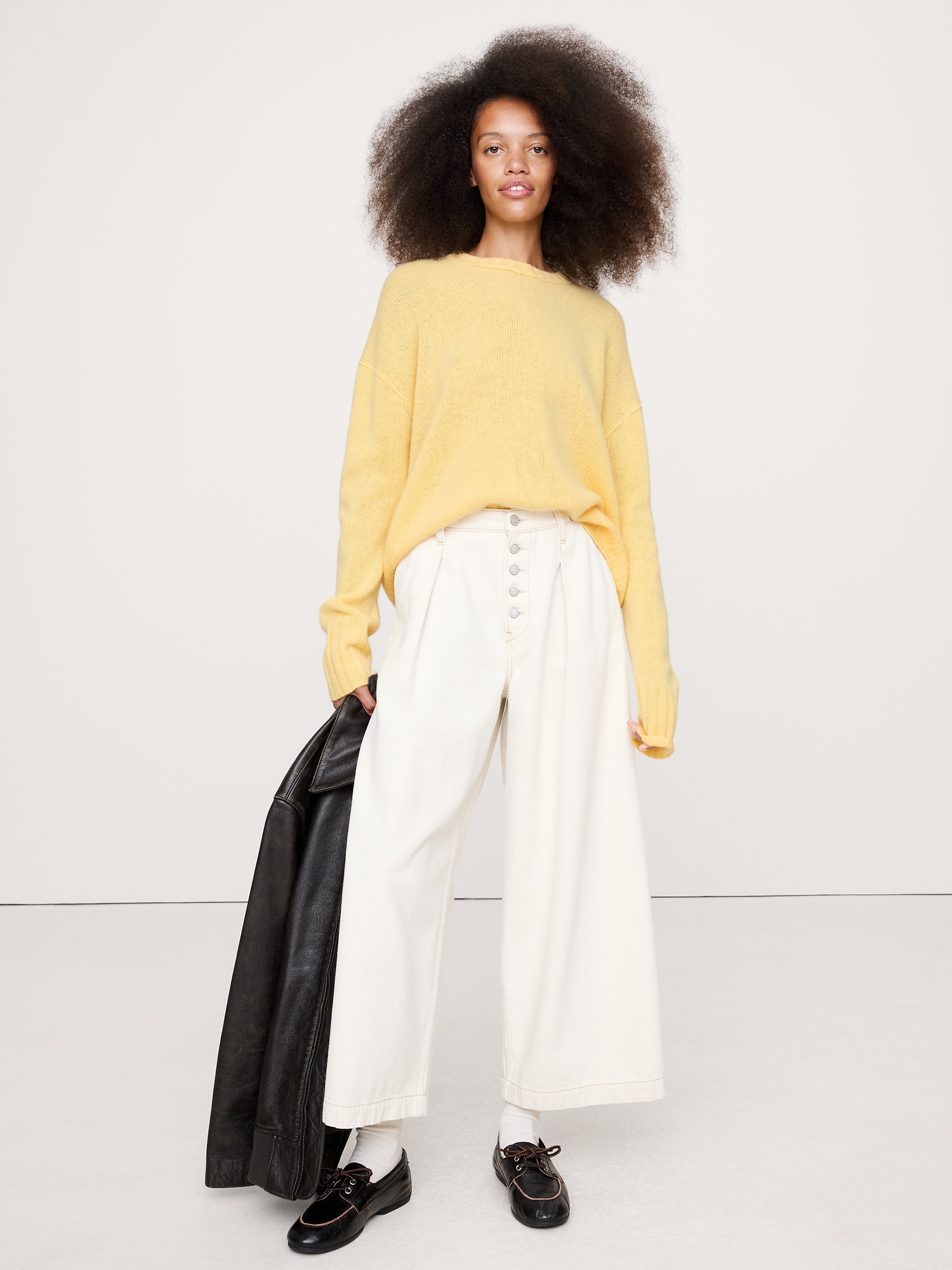 Oversized Midweight Cashmere Crew-Neck Sweater - Yellow