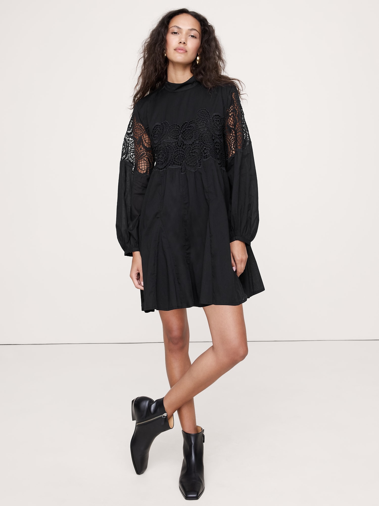 Image number 1 showing, COTTON & LACE MOCK-NECK DRESS WITH REMOVABLE BELT BAG